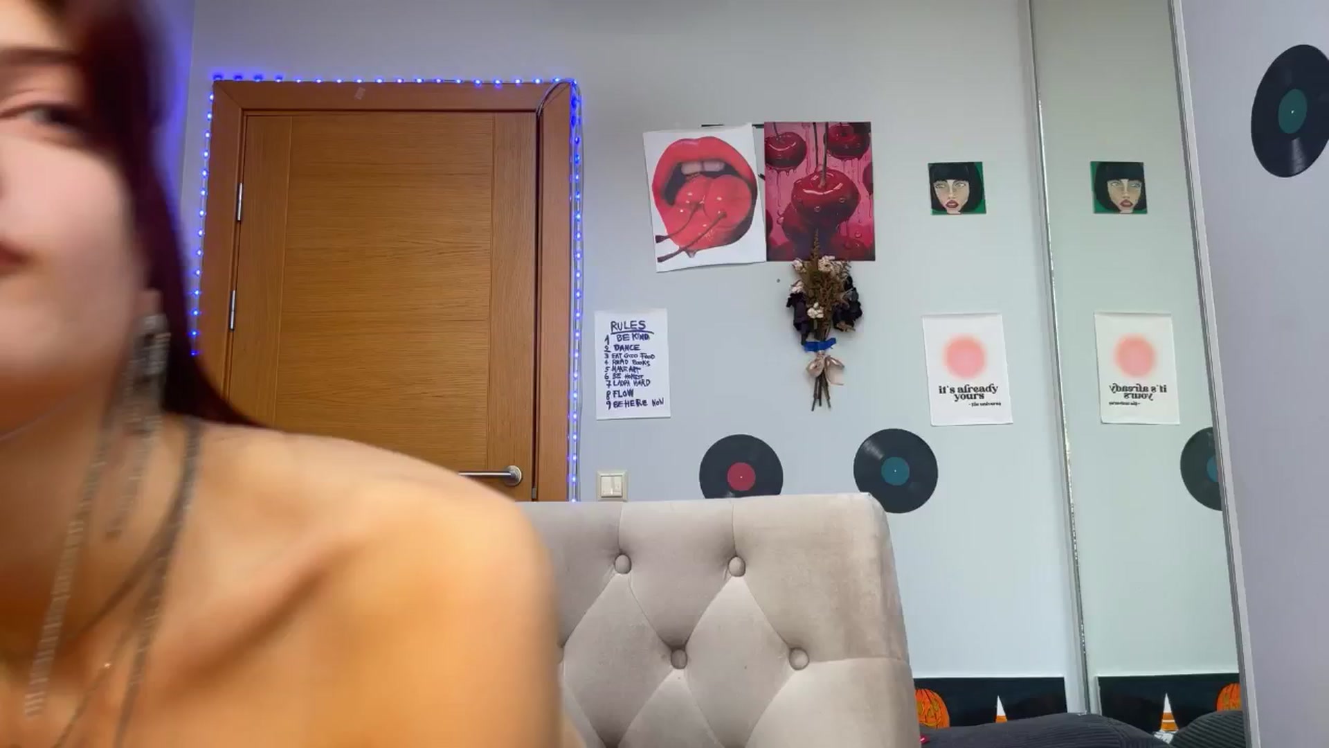 Gallery image thumbnail from BellaCute__'s myfreecams stream on, 11/06/2024, 10:21 image 7 of 20
