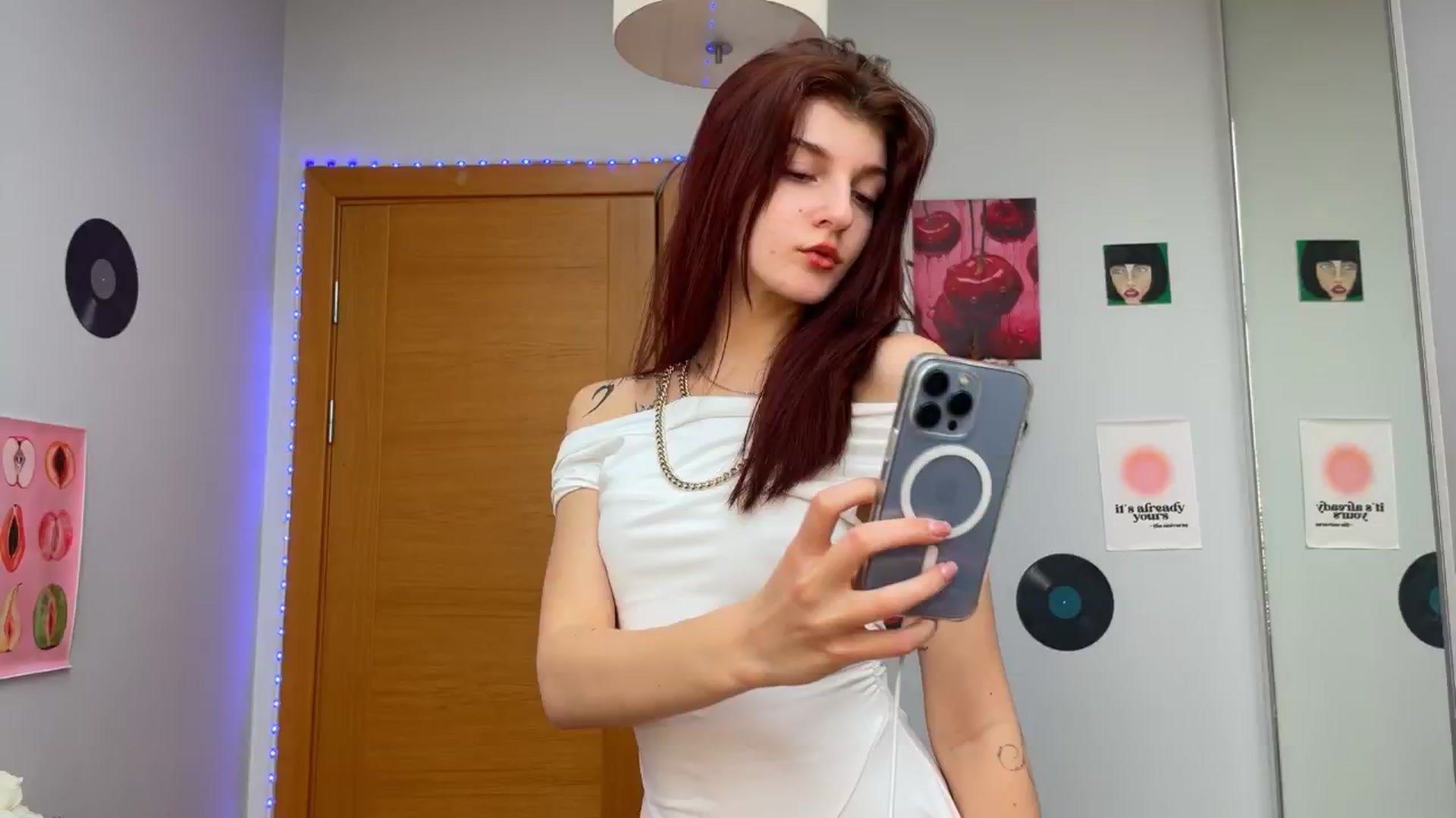 Gallery image thumbnail from BellaCute__'s myfreecams stream on, 11/07/2024, 09:48 image 8 of 20