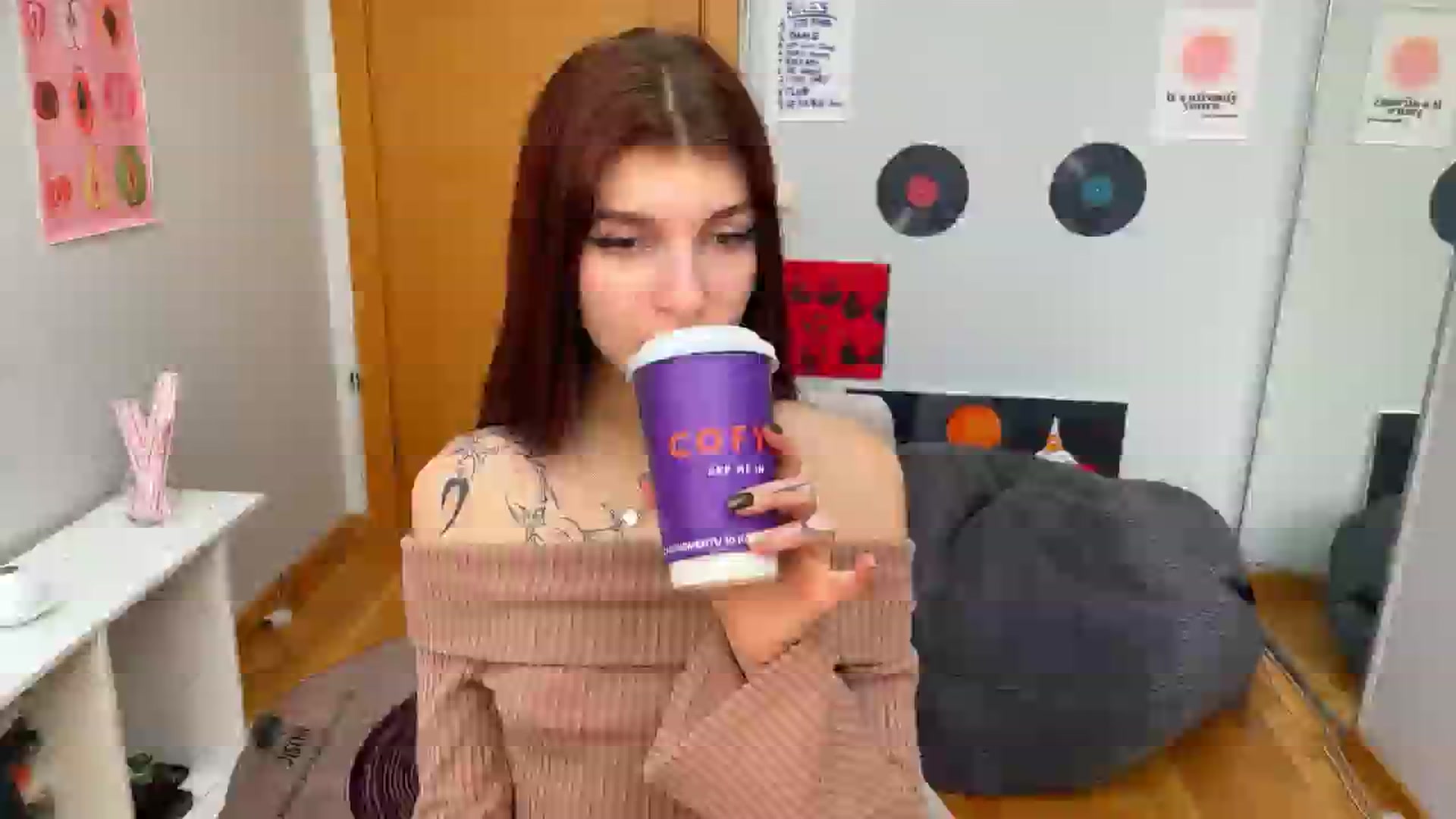 Gallery image thumbnail from BellaCute__'s myfreecams stream on, 11/10/2024, 11:58 image 6 of 20
