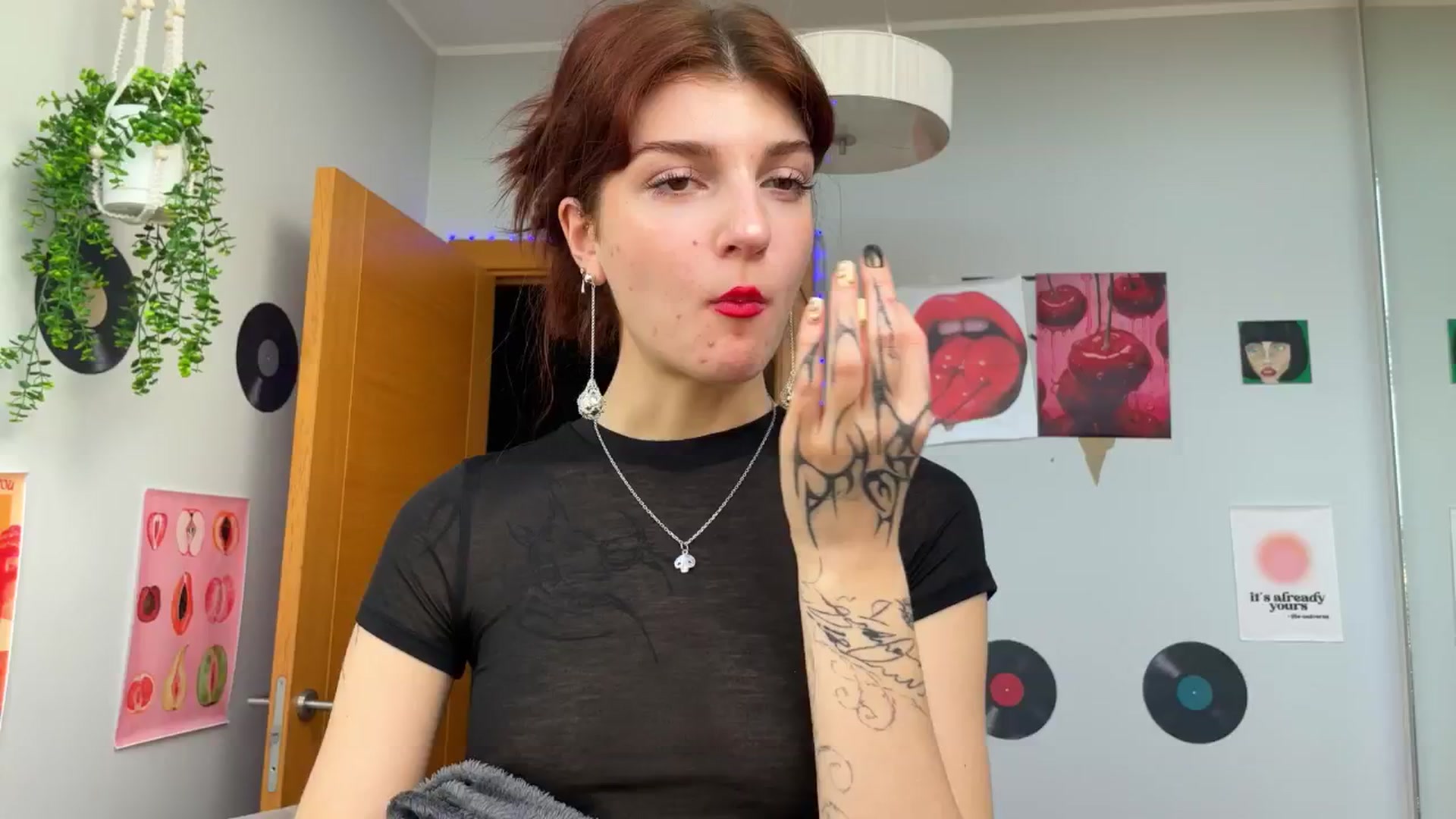 Gallery image thumbnail from BellaCute__'s myfreecams stream on, 11/15/2024, 11:04 image 14 of 20