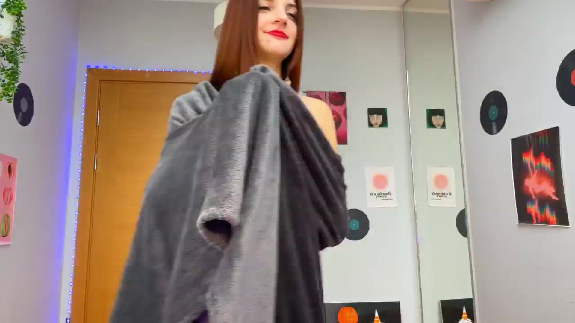 Gallery image thumbnail from BellaCute__'s myfreecams stream on, 11/22/2024, 12:13 image 2 of 20