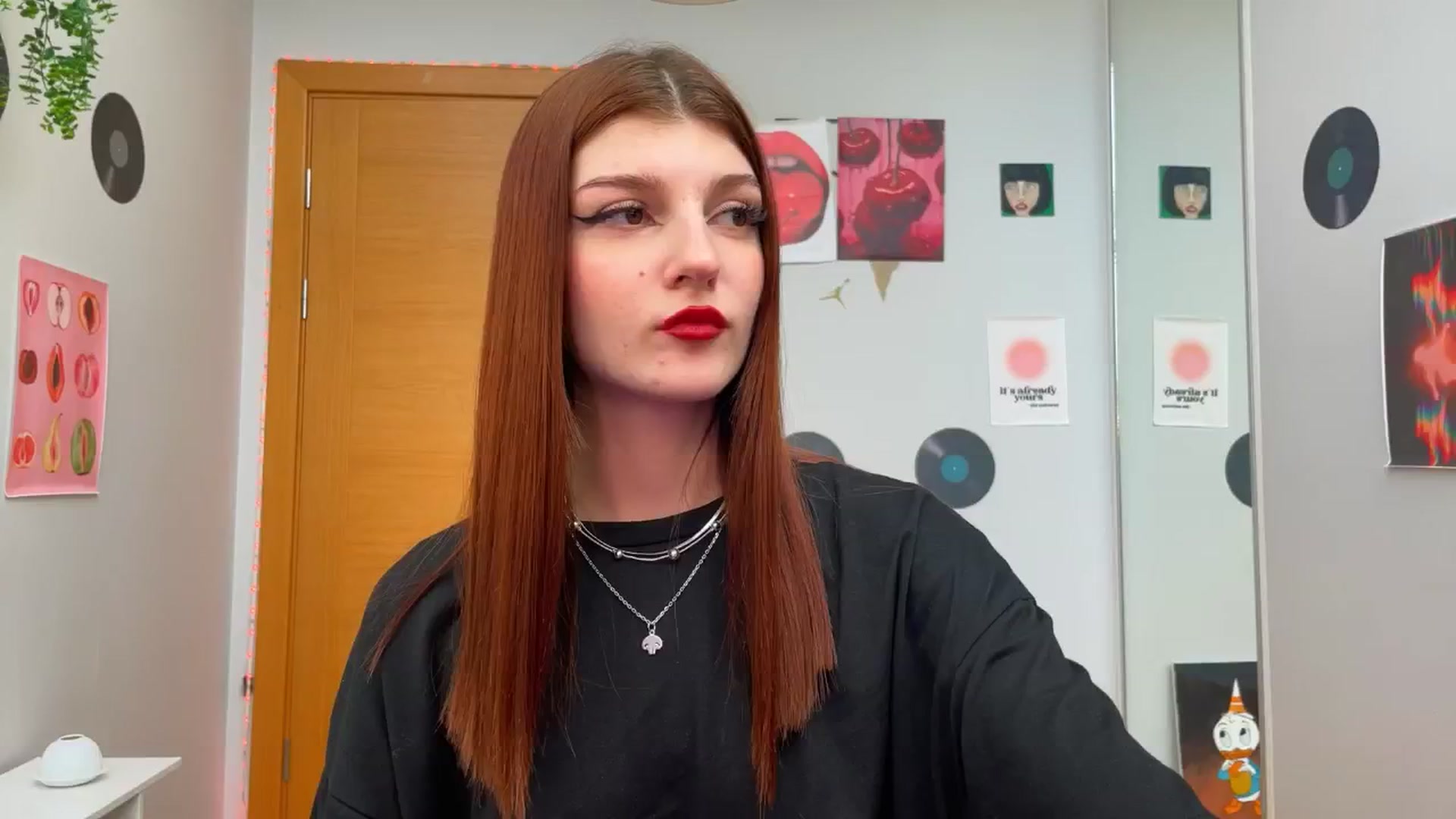 Gallery image thumbnail from BellaCute__'s myfreecams stream on, 11/24/2024, 11:16 image 2 of 20