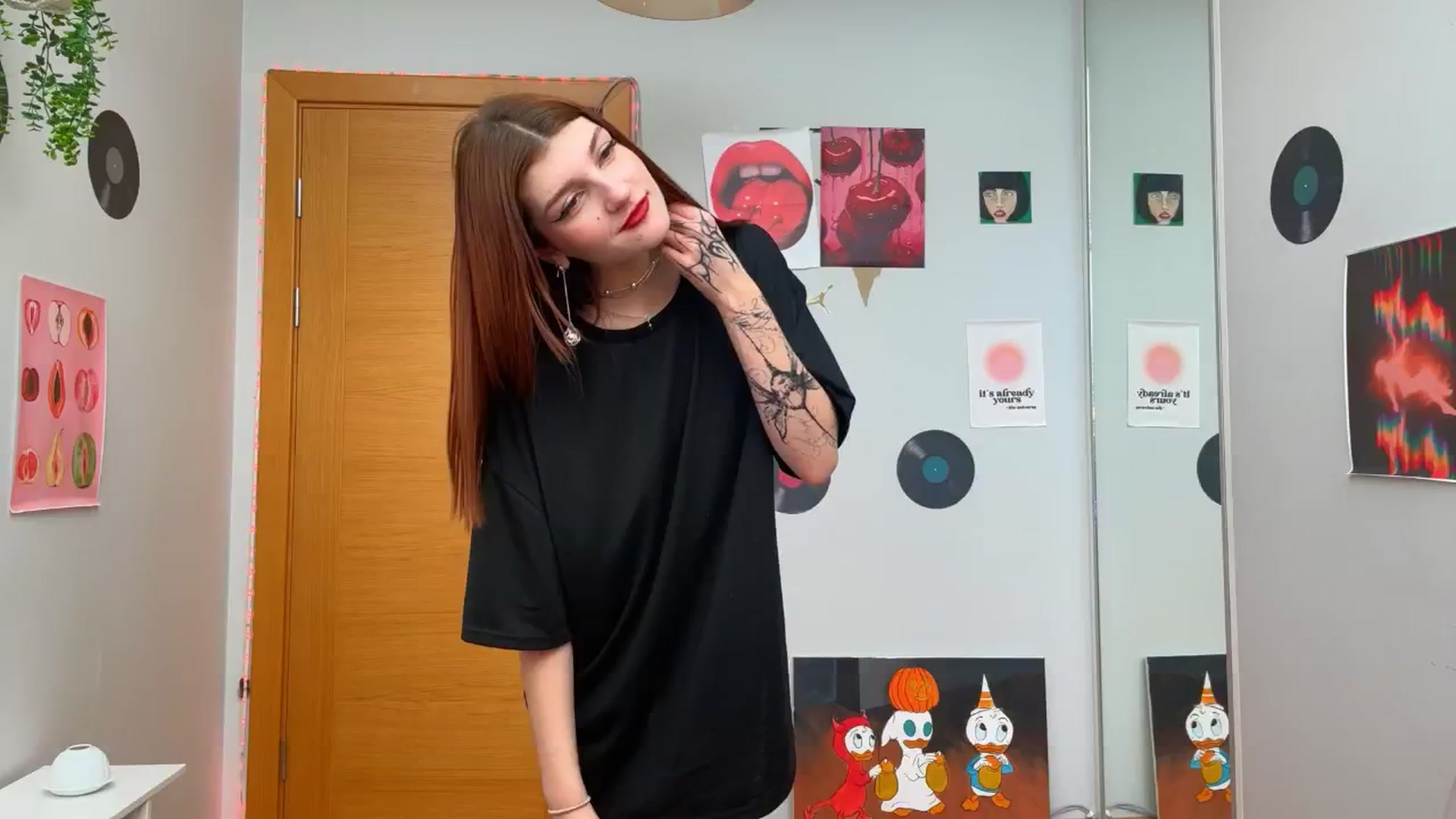 Gallery image thumbnail from BellaCute__'s myfreecams stream on, 11/24/2024, 12:30 image 3 of 20