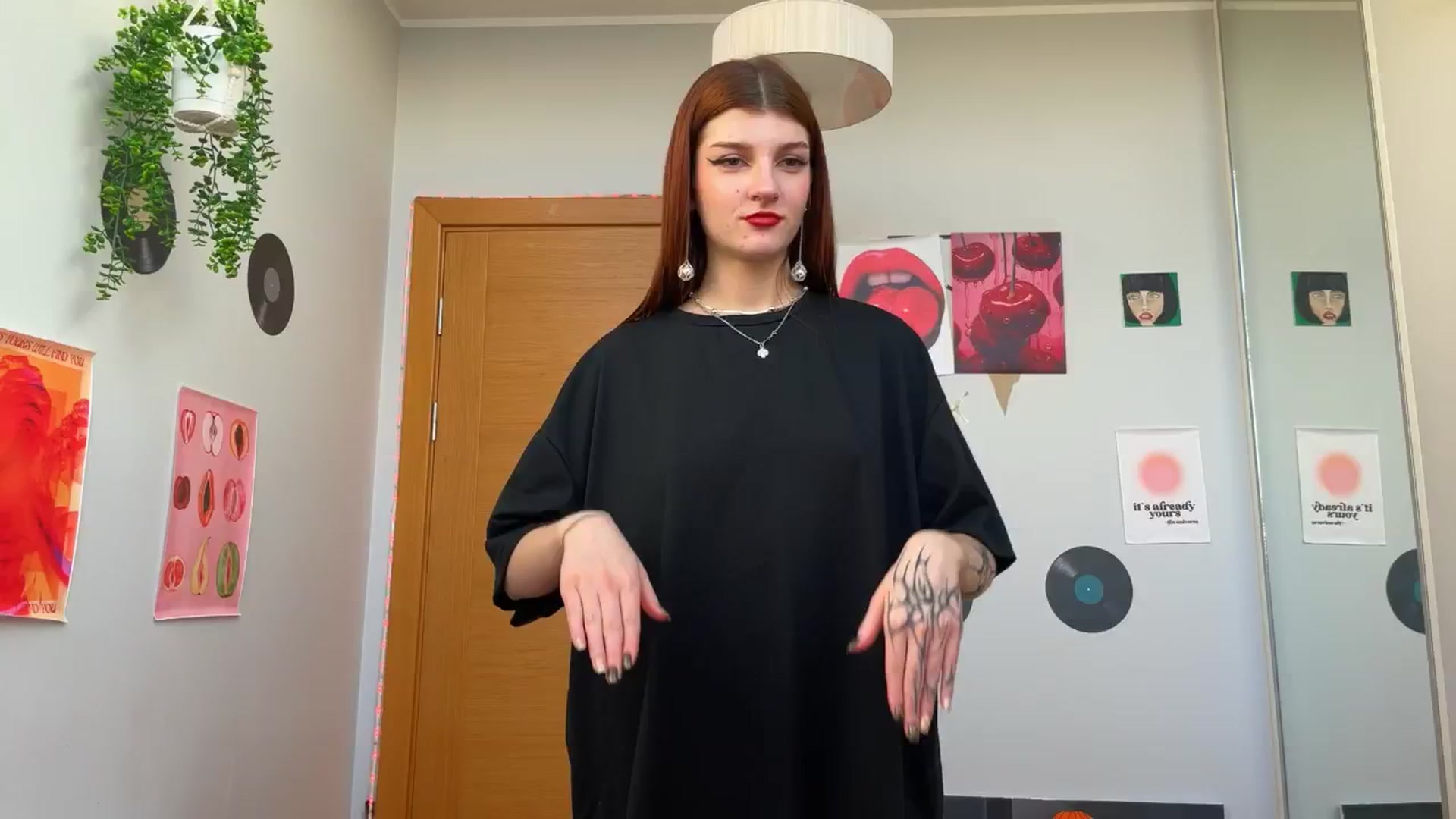 Gallery image thumbnail from BellaCute__'s myfreecams stream on, 11/24/2024, 12:30 image 11 of 20