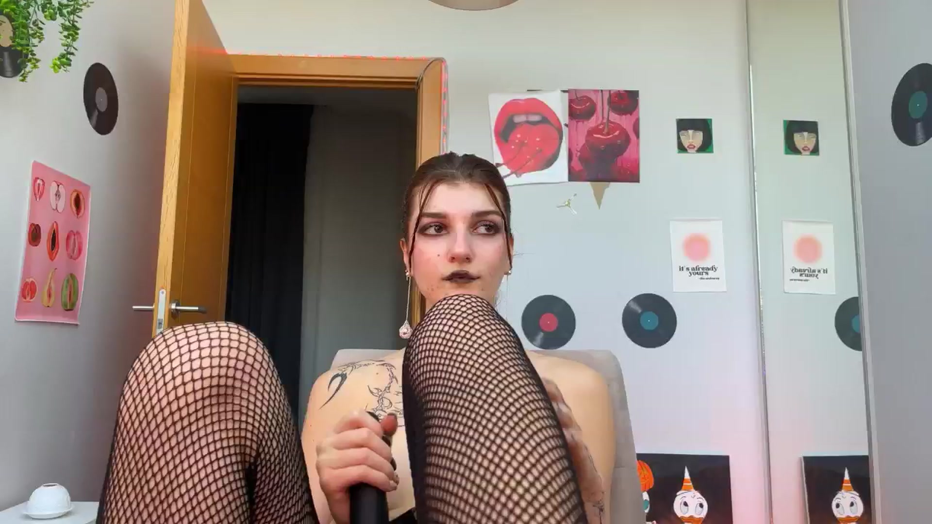 Gallery image thumbnail from BellaCute__'s myfreecams stream on, 11/29/2024, 09:39 image 18 of 20