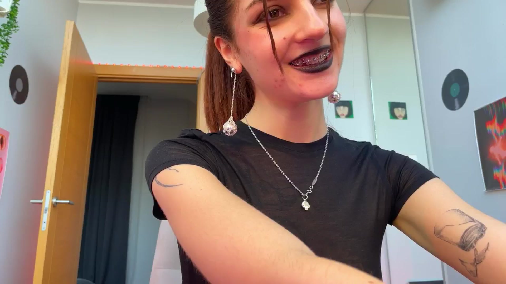 Gallery image thumbnail from BellaCute__'s myfreecams stream on, 11/29/2024, 09:39 image 7 of 20