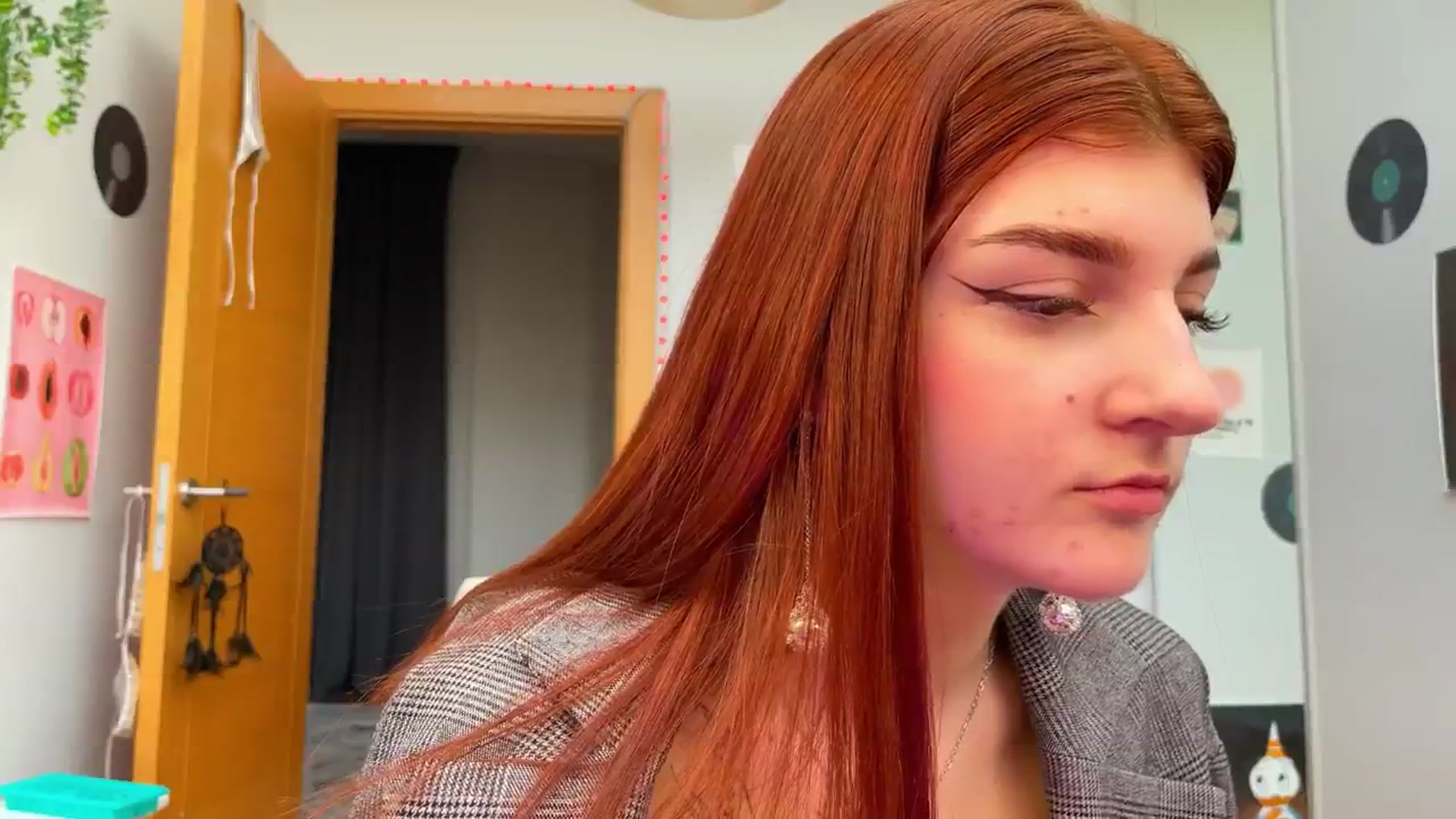 Gallery image thumbnail from BellaCute__'s myfreecams stream on, 12/04/2024, 09:49 image 19 of 20