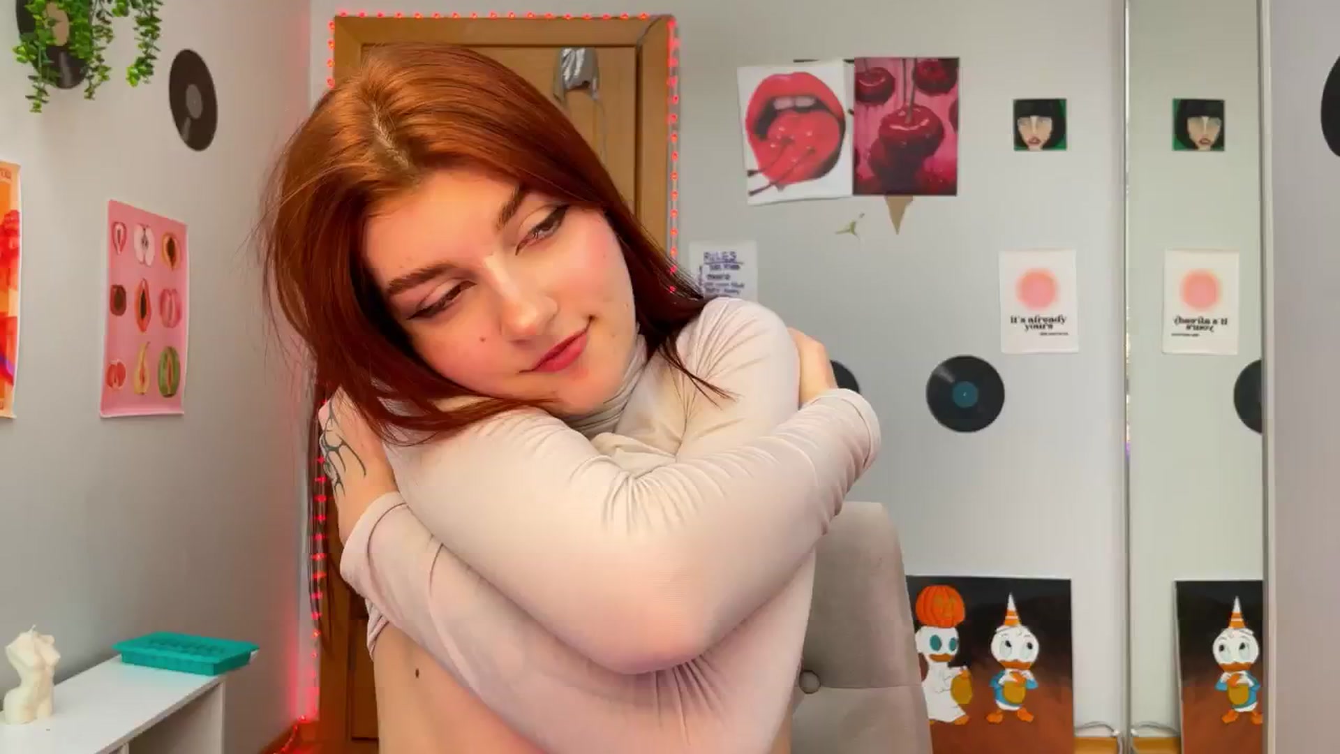 Gallery image thumbnail from BellaCute__'s myfreecams stream on, 12/05/2024, 09:20 image 9 of 20