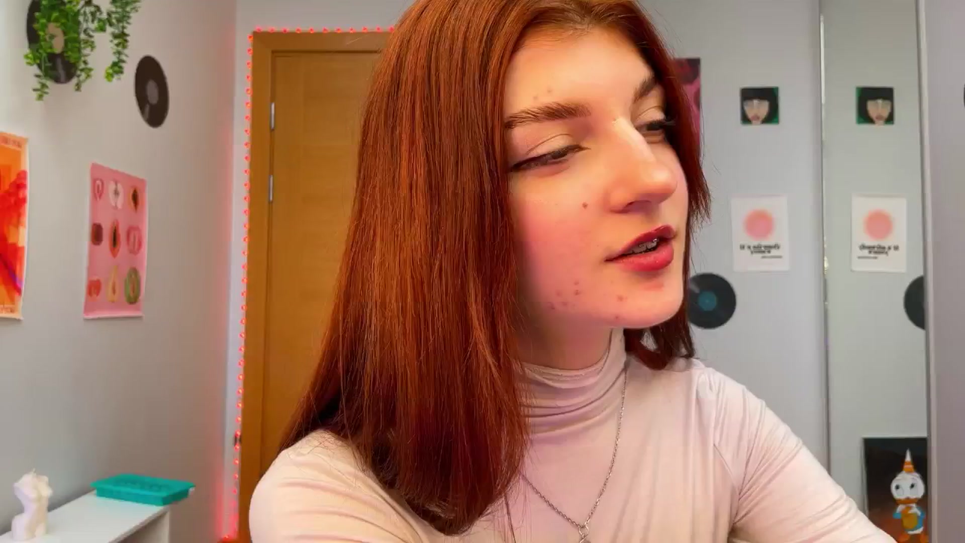Gallery image thumbnail from BellaCute__'s myfreecams stream on, 12/05/2024, 09:20 image 4 of 20