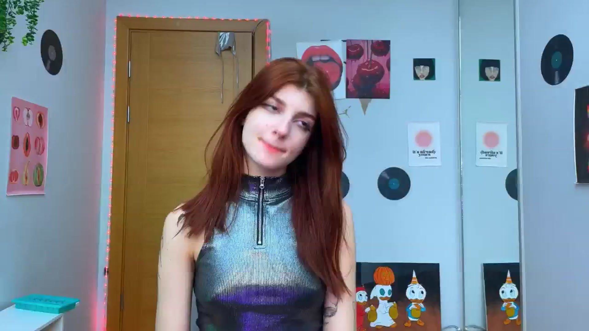 Gallery image thumbnail from BellaCute__'s myfreecams stream on, 12/06/2024, 10:19 image 18 of 20