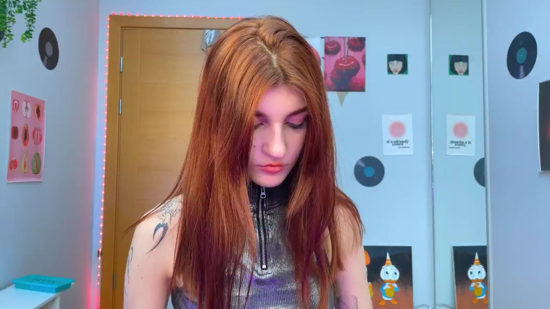 Gallery image thumbnail from BellaCute__'s myfreecams stream on, 12/06/2024, 10:19 image 17 of 20