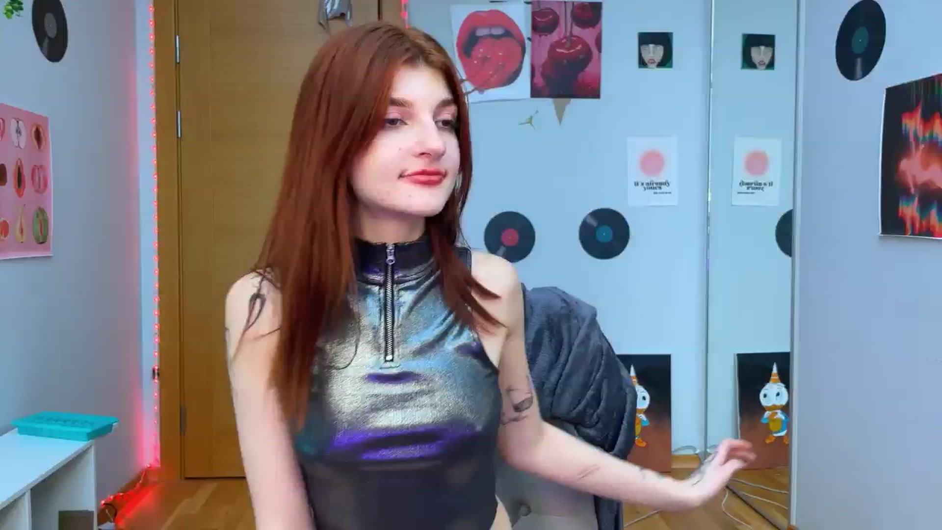 Gallery image thumbnail from BellaCute__'s myfreecams stream on, 12/06/2024, 10:19 image 10 of 20