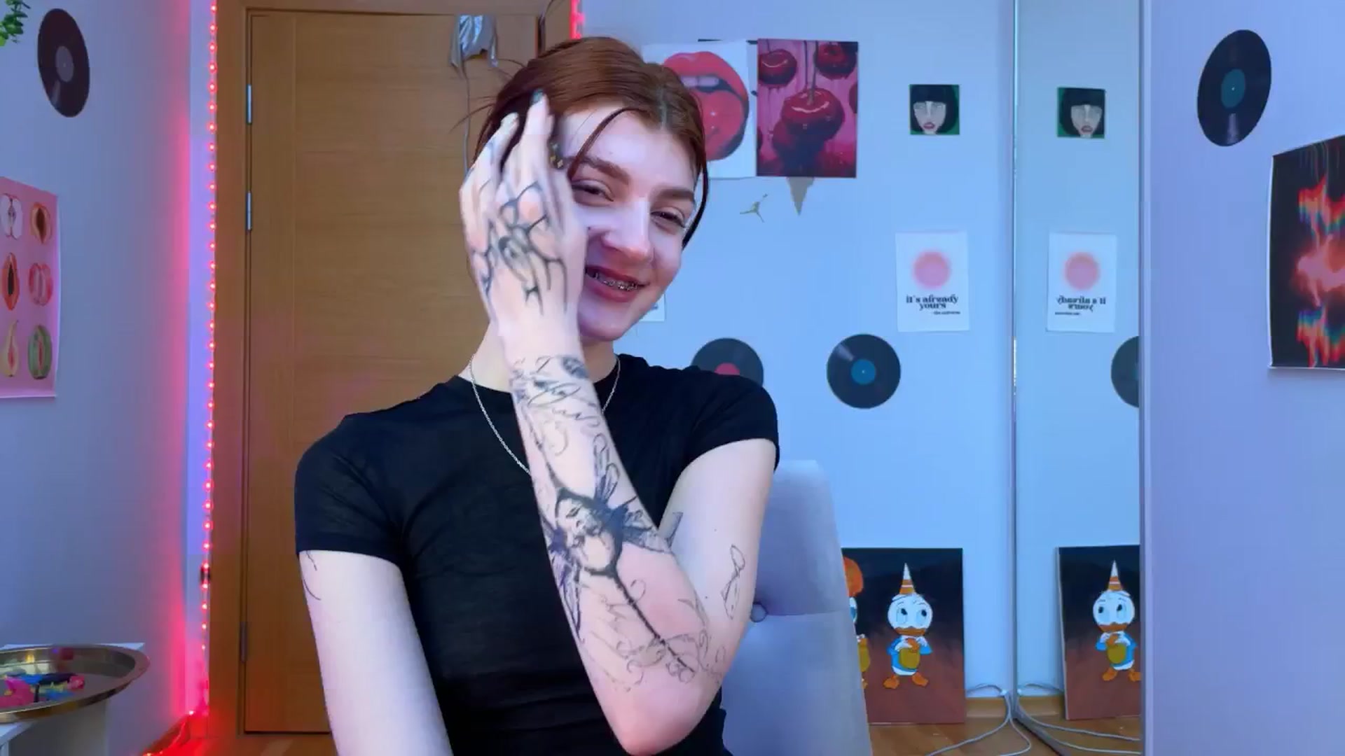 Gallery image thumbnail from BellaCute__'s myfreecams stream on, 12/09/2024, 07:56 image 9 of 20