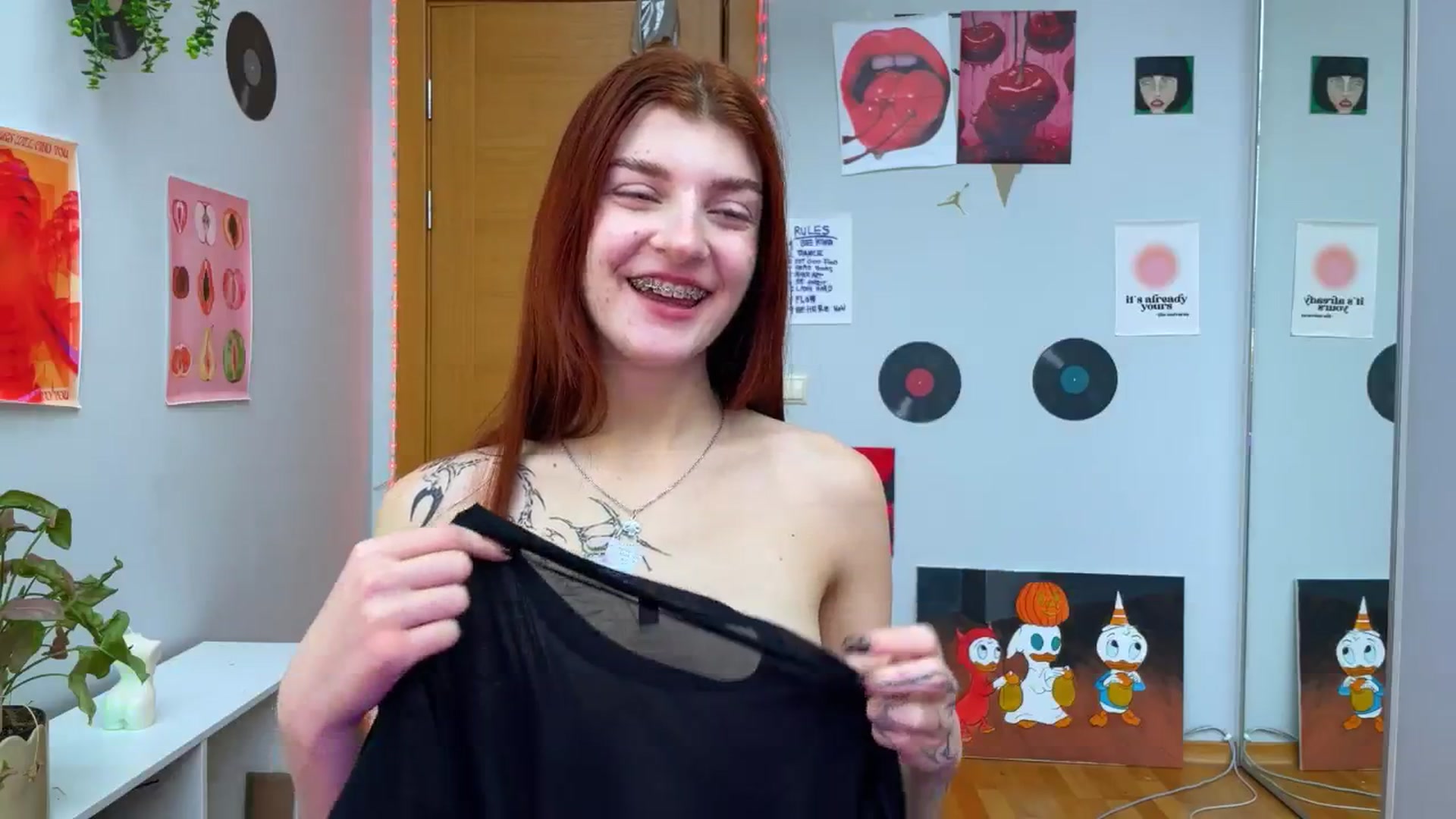 Gallery image thumbnail from BellaCute__'s myfreecams stream on, 12/09/2024, 11:17 image 5 of 20