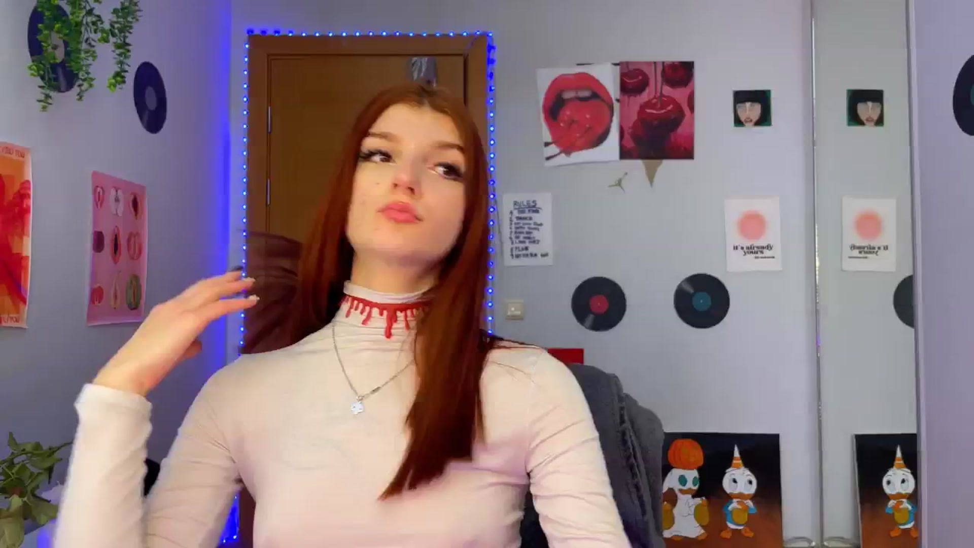 Gallery image thumbnail from BellaCute__'s myfreecams stream on, 12/10/2024, 09:22 image 1 of 20