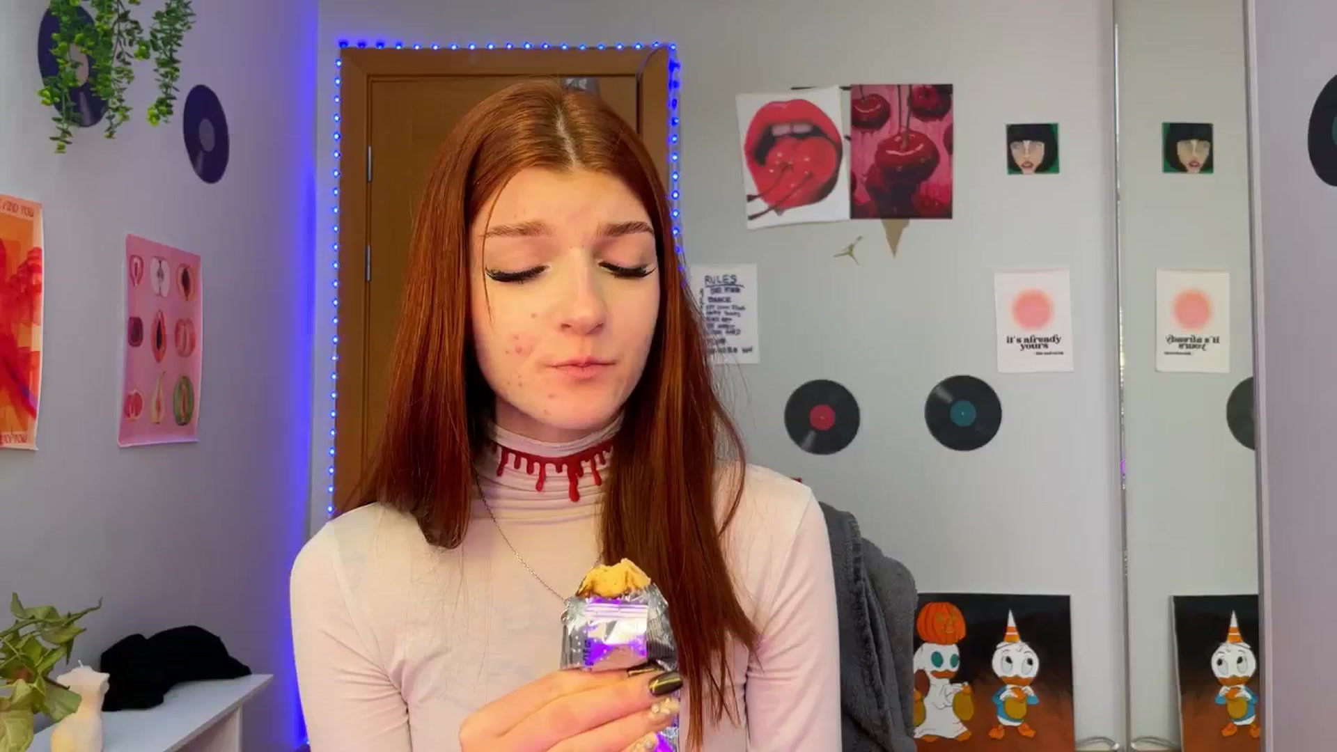 Gallery image thumbnail from BellaCute__'s myfreecams stream on, 12/10/2024, 09:22 image 2 of 20