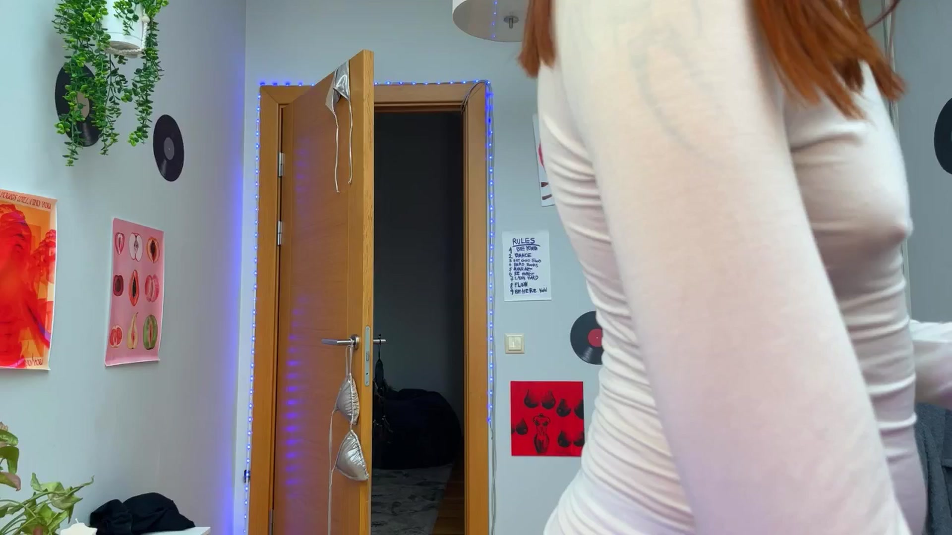 Gallery image thumbnail from BellaCute__'s myfreecams stream on, 12/10/2024, 09:49 image 18 of 20