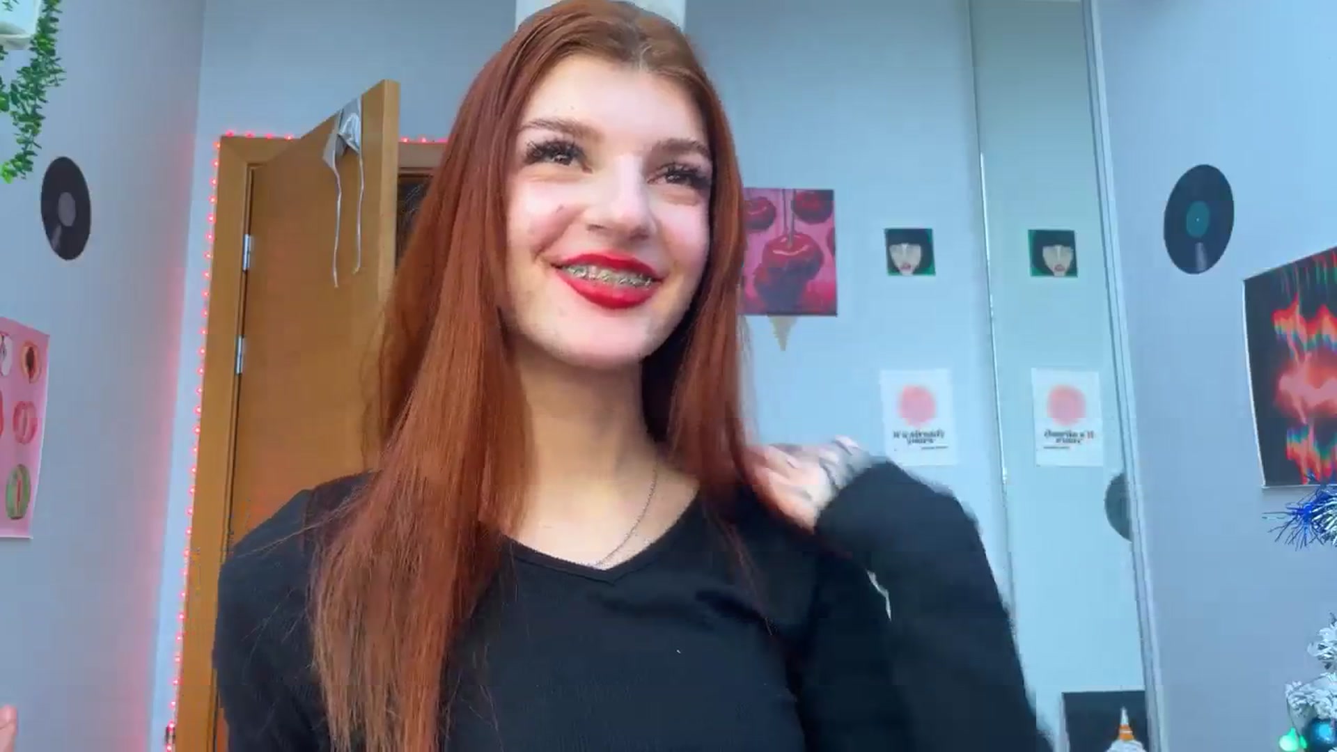 Gallery image thumbnail from BellaCute__'s myfreecams stream on, 12/18/2024, 09:44 image 6 of 20