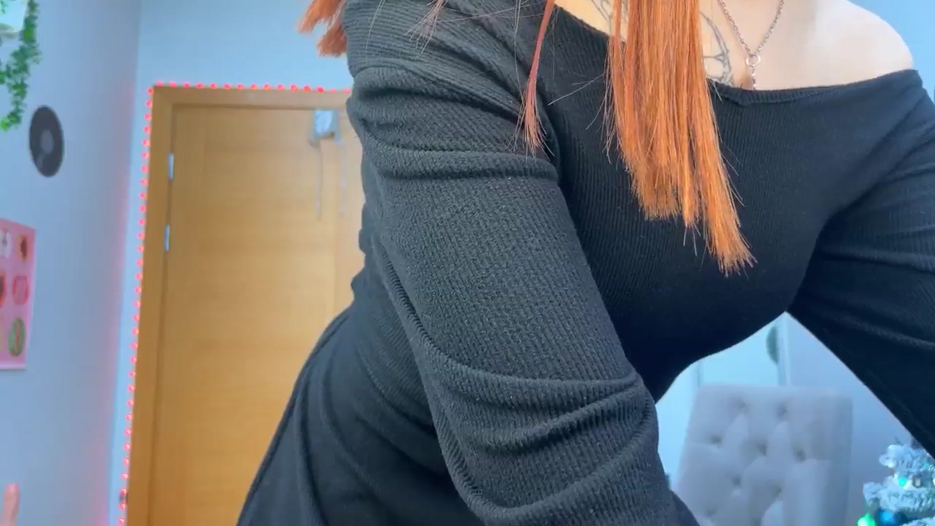 Gallery image thumbnail from BellaCute__'s myfreecams stream on, 12/18/2024, 09:44 image 16 of 20