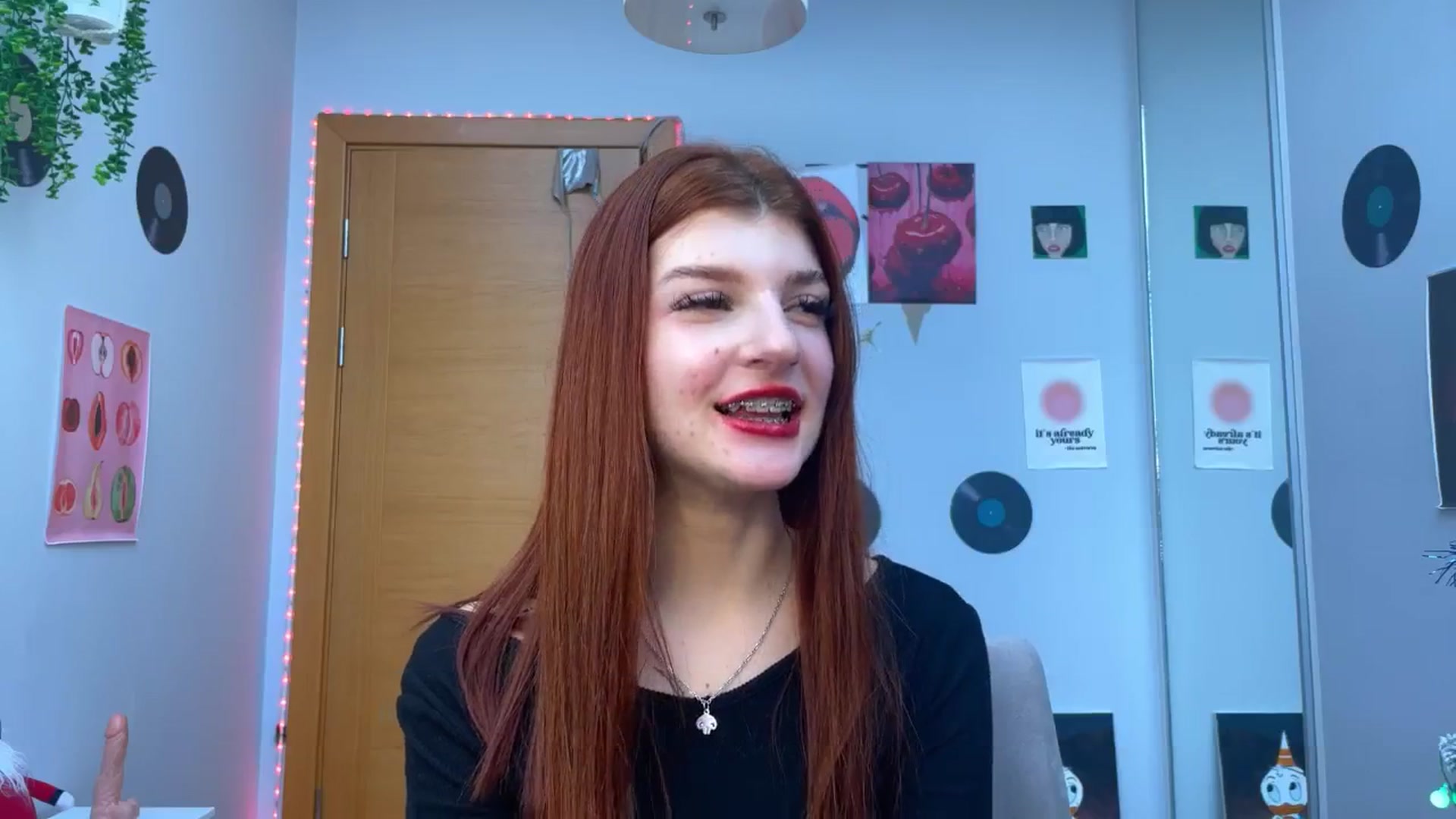 Gallery image thumbnail from BellaCute__'s myfreecams stream on, 12/18/2024, 09:44 image 13 of 20