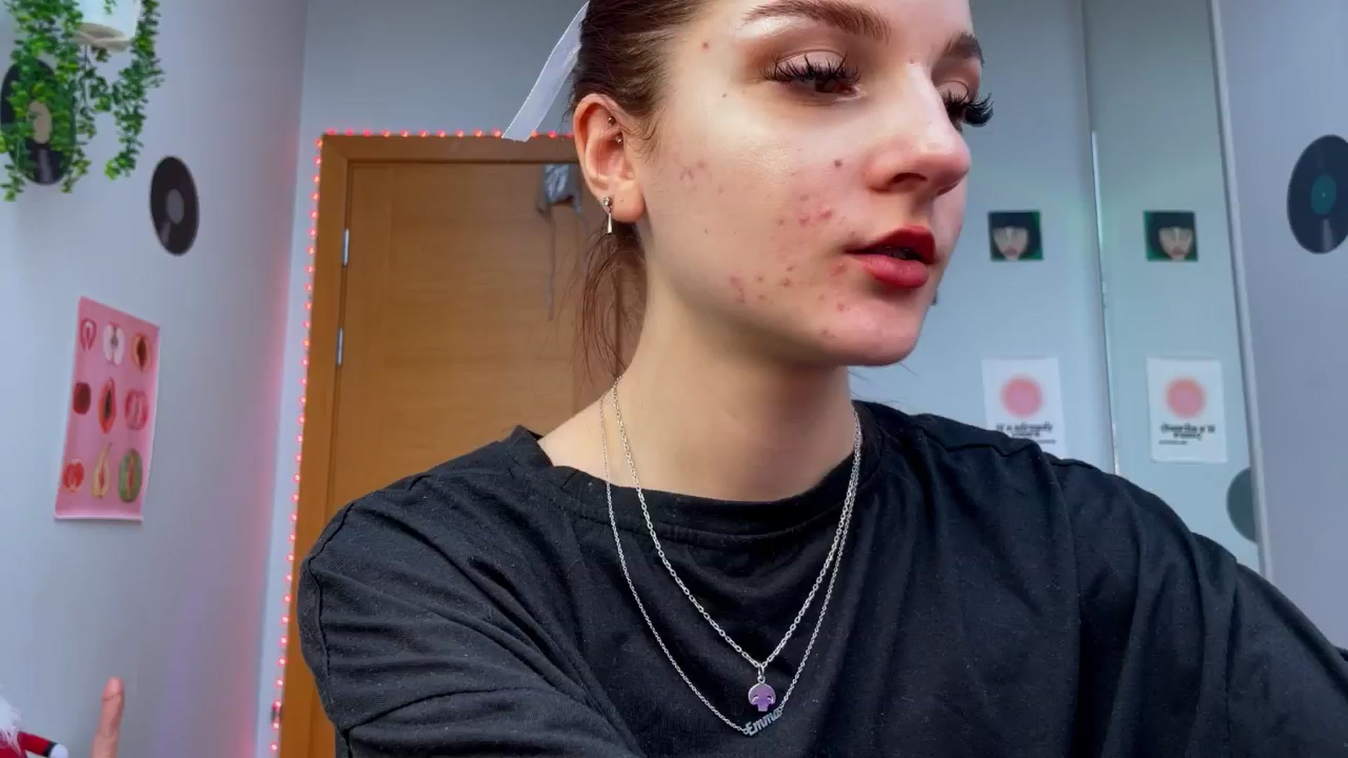 Gallery image thumbnail from BellaCute__'s myfreecams stream on, 12/19/2024, 12:06 image 11 of 20