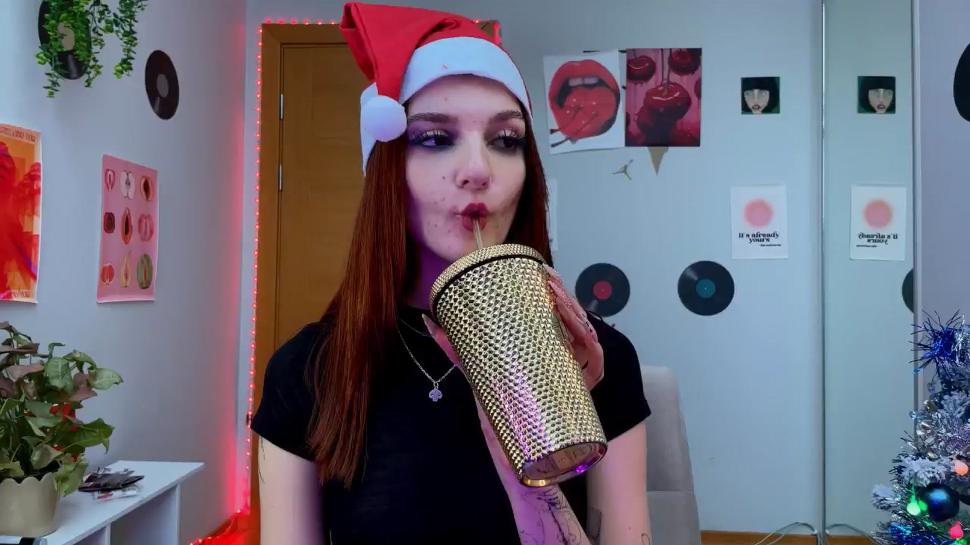 Gallery image thumbnail from BellaCute__'s myfreecams stream on, 12/23/2024, 12:20 image 3 of 20