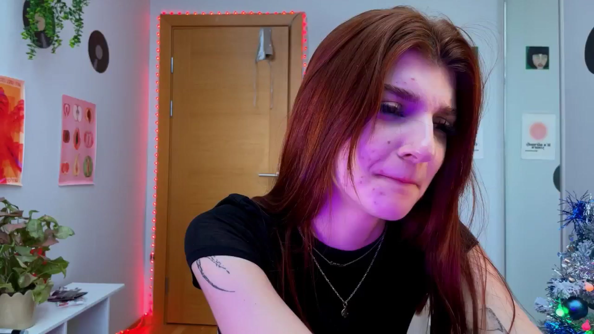 Gallery image thumbnail from BellaCute__'s myfreecams stream on, 12/23/2024, 12:20 image 2 of 20