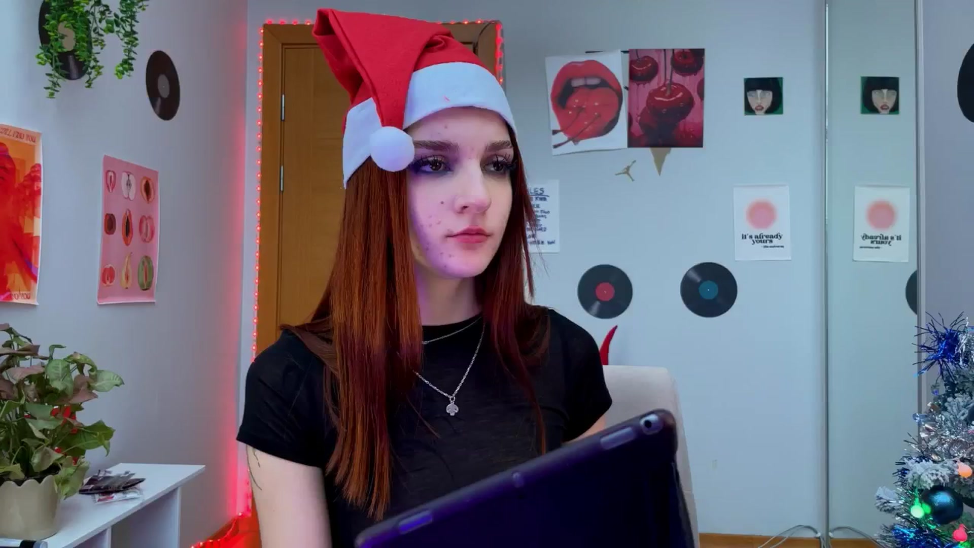 Gallery image thumbnail from BellaCute__'s myfreecams stream on, 12/23/2024, 12:20 image 4 of 20