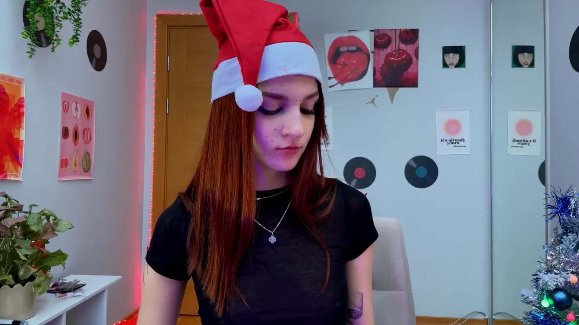 Gallery image thumbnail from BellaCute__'s myfreecams stream on, 12/23/2024, 12:20 image 5 of 20