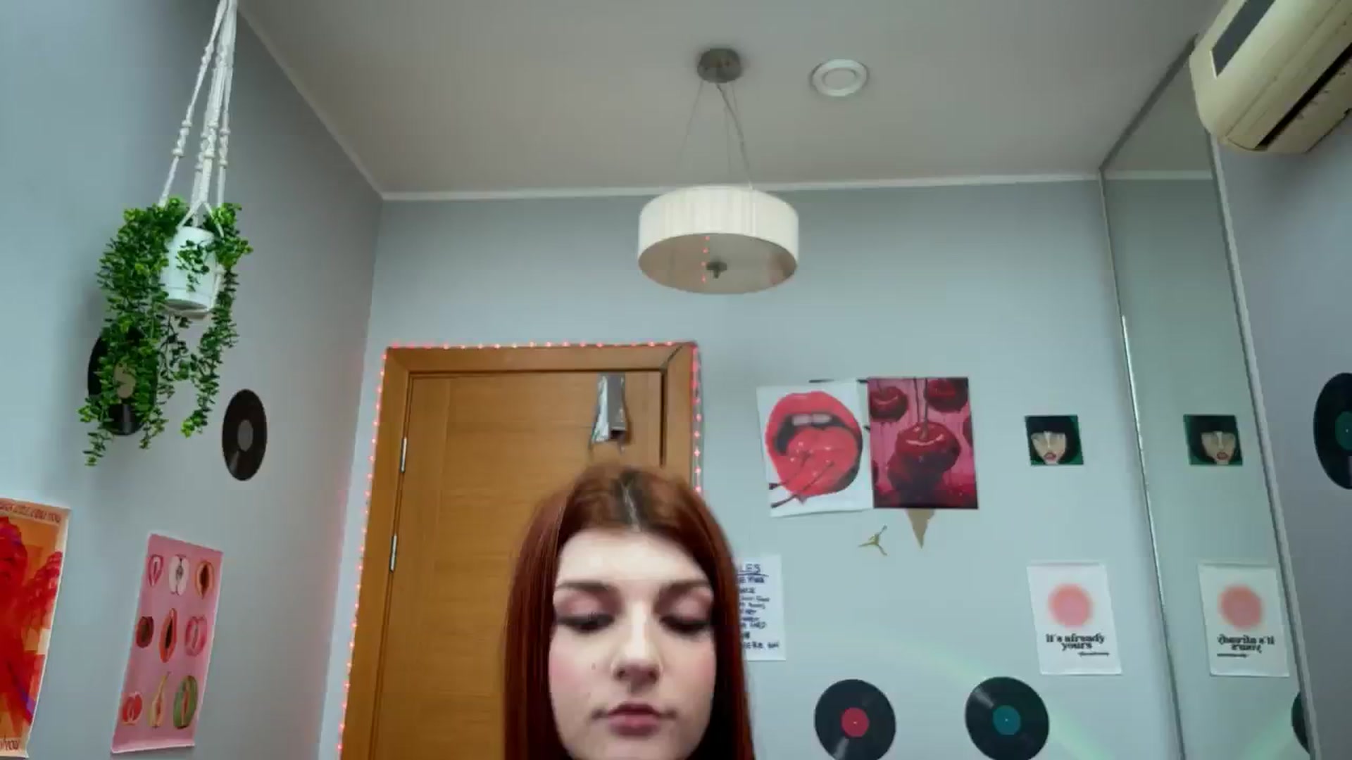 Gallery image thumbnail from BellaCute__'s myfreecams stream on, 12/26/2024, 11:06 image 15 of 20