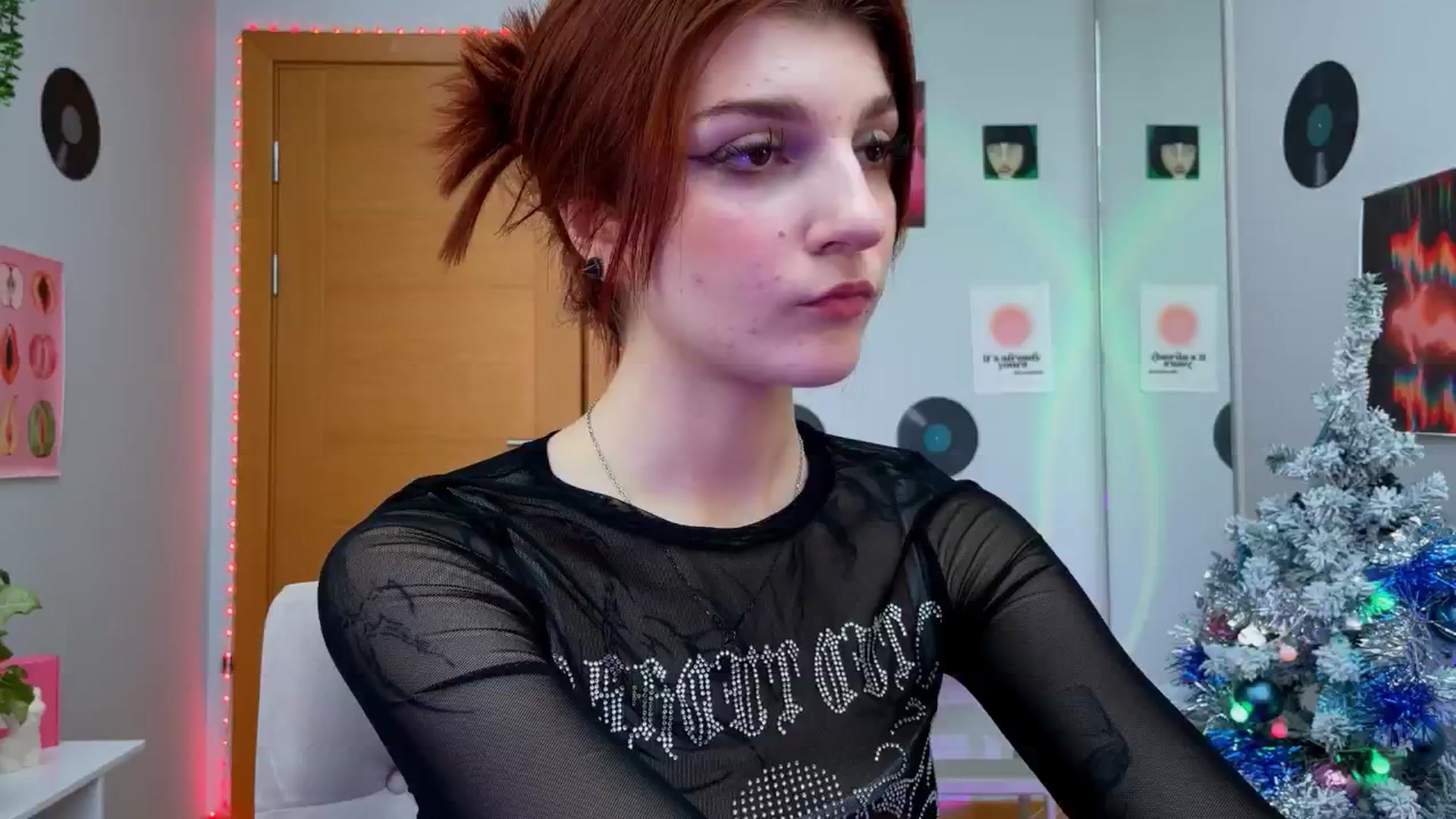 Gallery image thumbnail from BellaCute__'s myfreecams stream on, 12/27/2024, 09:29 image 3 of 20
