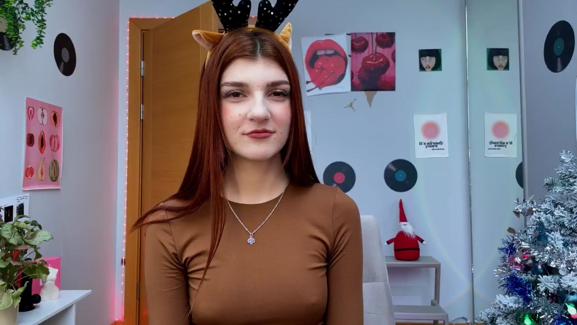 Gallery image thumbnail from BellaCute__'s myfreecams stream on, 12/28/2024, 10:28 image 16 of 20