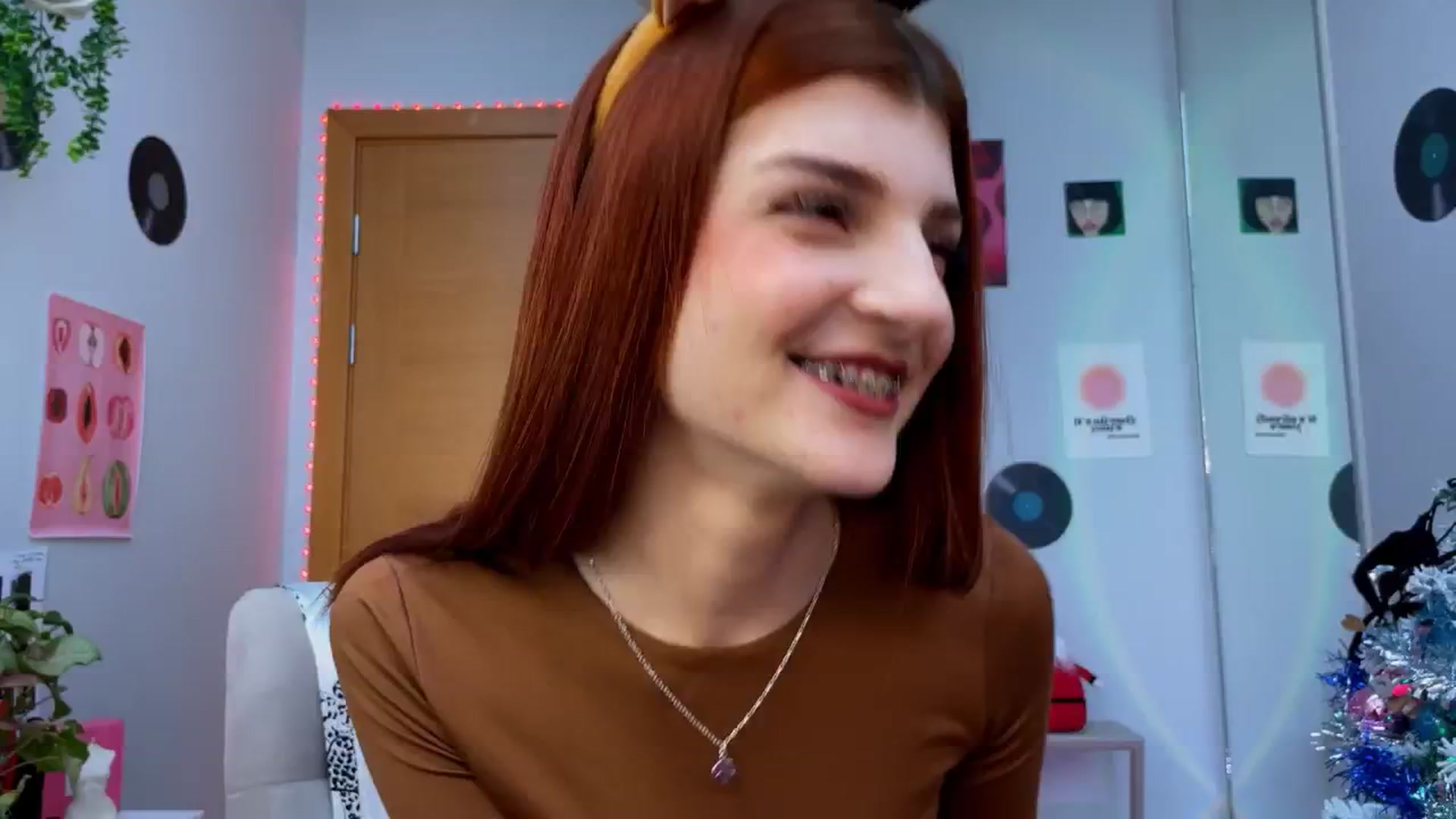 Gallery image thumbnail from BellaCute__'s myfreecams stream on, 12/28/2024, 13:41 image 3 of 20