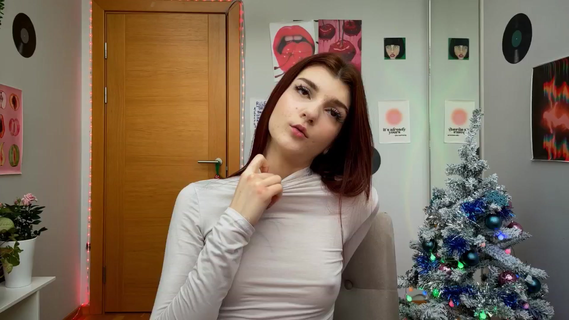 Gallery image thumbnail from BellaCute__'s myfreecams stream on, 12/31/2024, 09:33 image 13 of 20