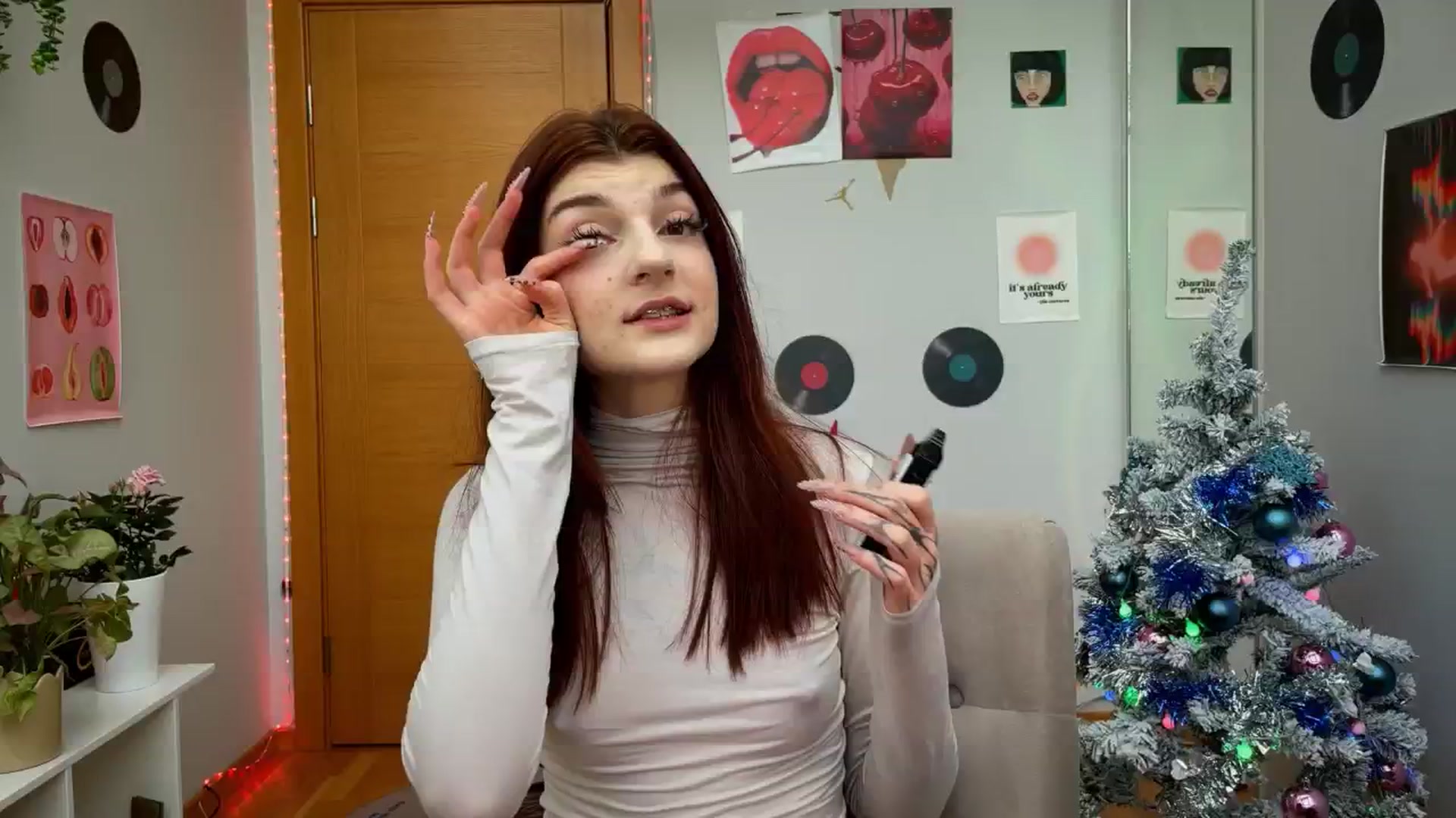 Gallery image thumbnail from BellaCute__'s myfreecams stream on, 12/31/2024, 09:33 image 6 of 20