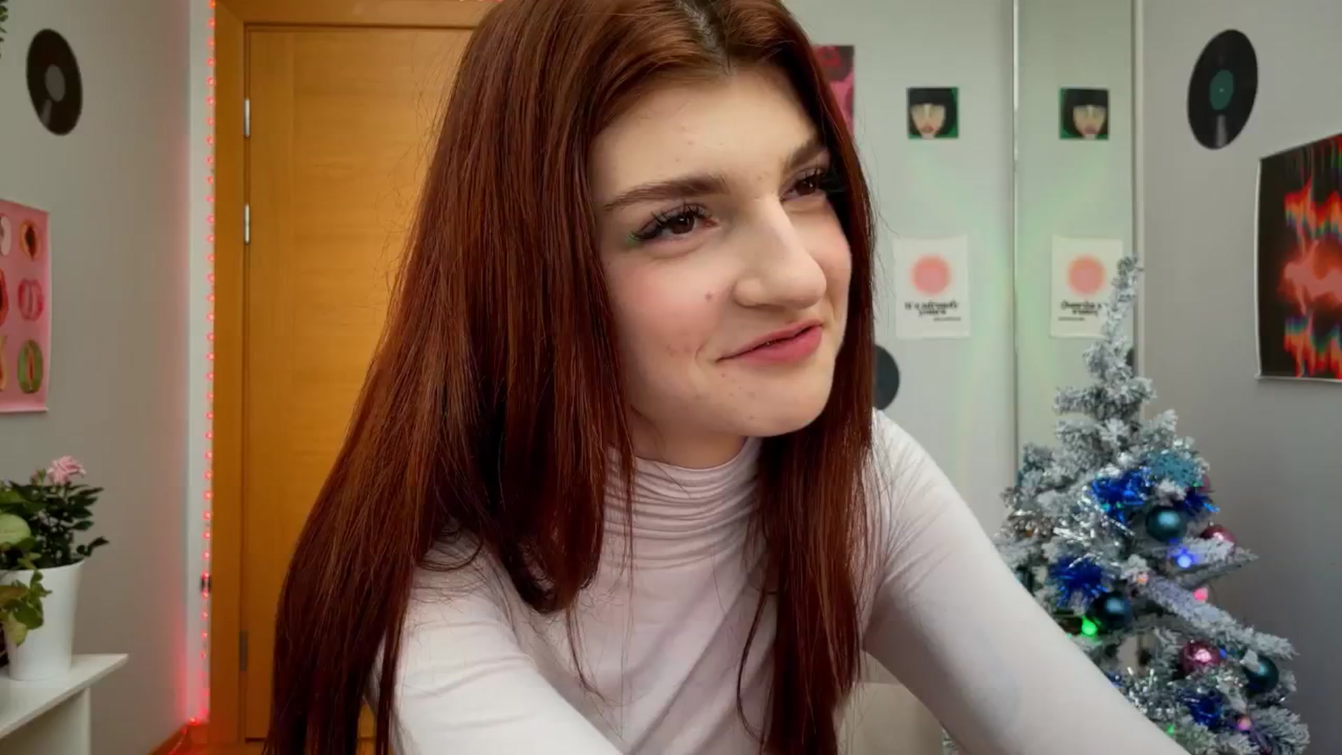 Gallery image thumbnail from BellaCute__'s myfreecams stream on, 12/31/2024, 09:33 image 14 of 20