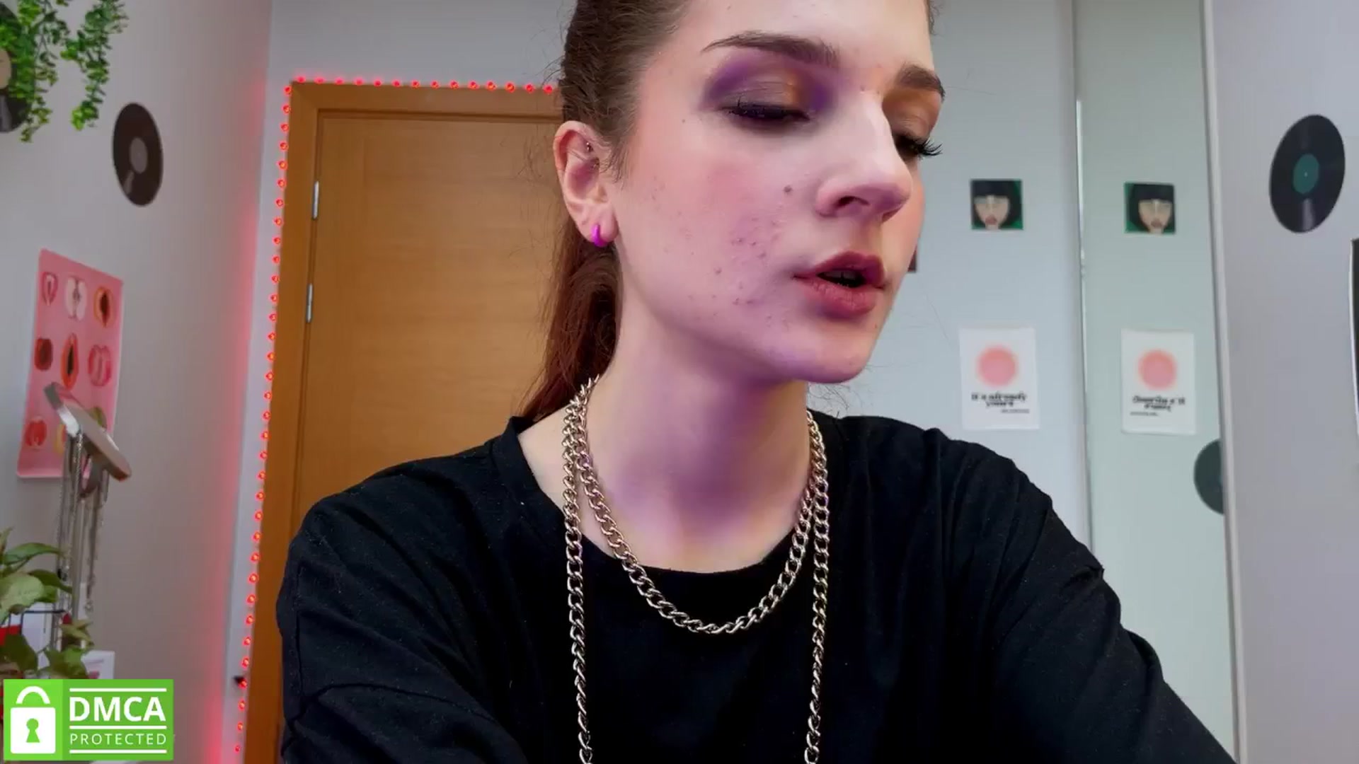 Gallery image thumbnail from BellaCute__'s myfreecams stream on, 01/23/2025, 12:38 image 12 of 20