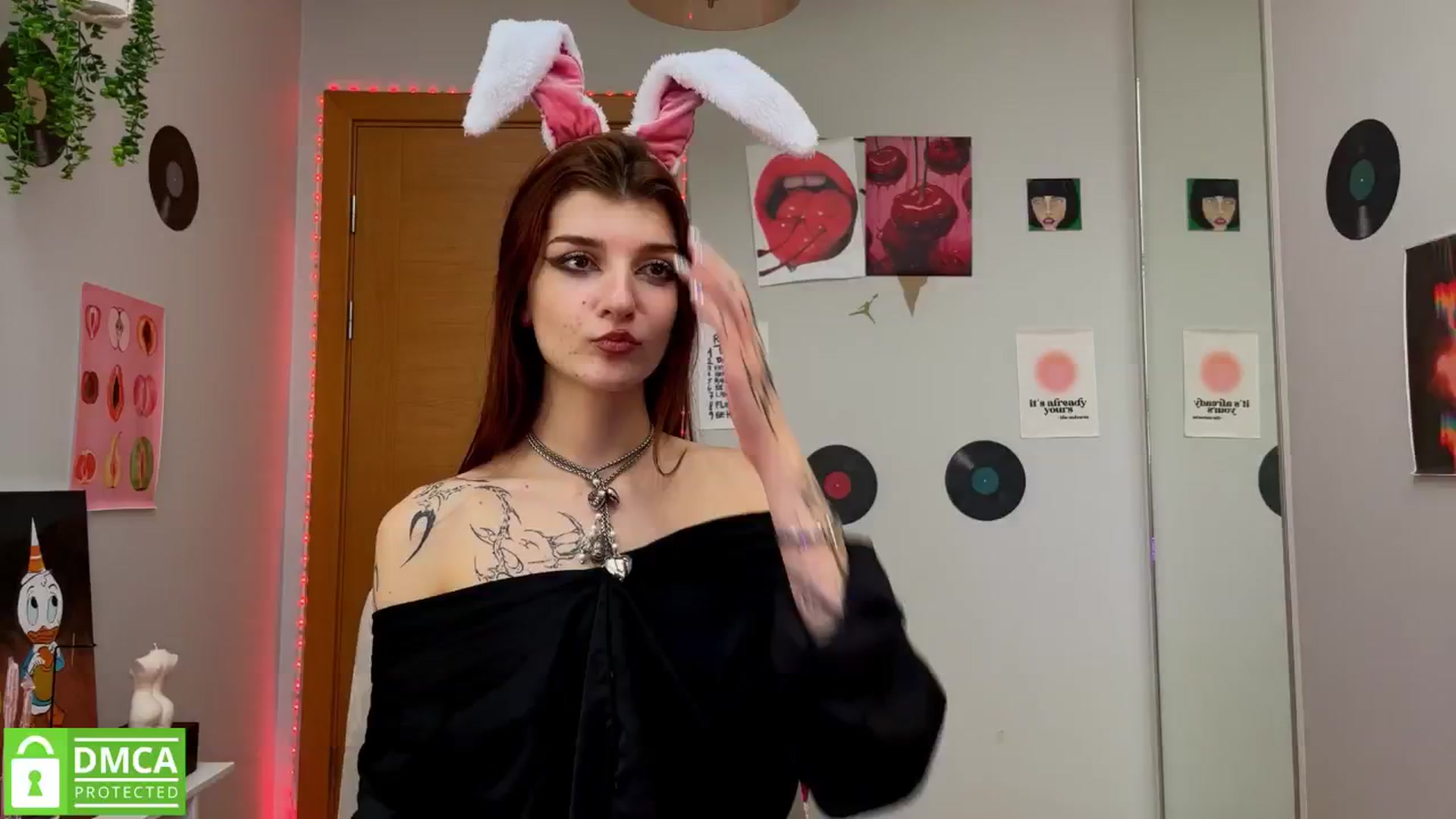 Gallery image thumbnail from BellaCute__'s myfreecams stream on, 01/29/2025, 12:48 image 10 of 20