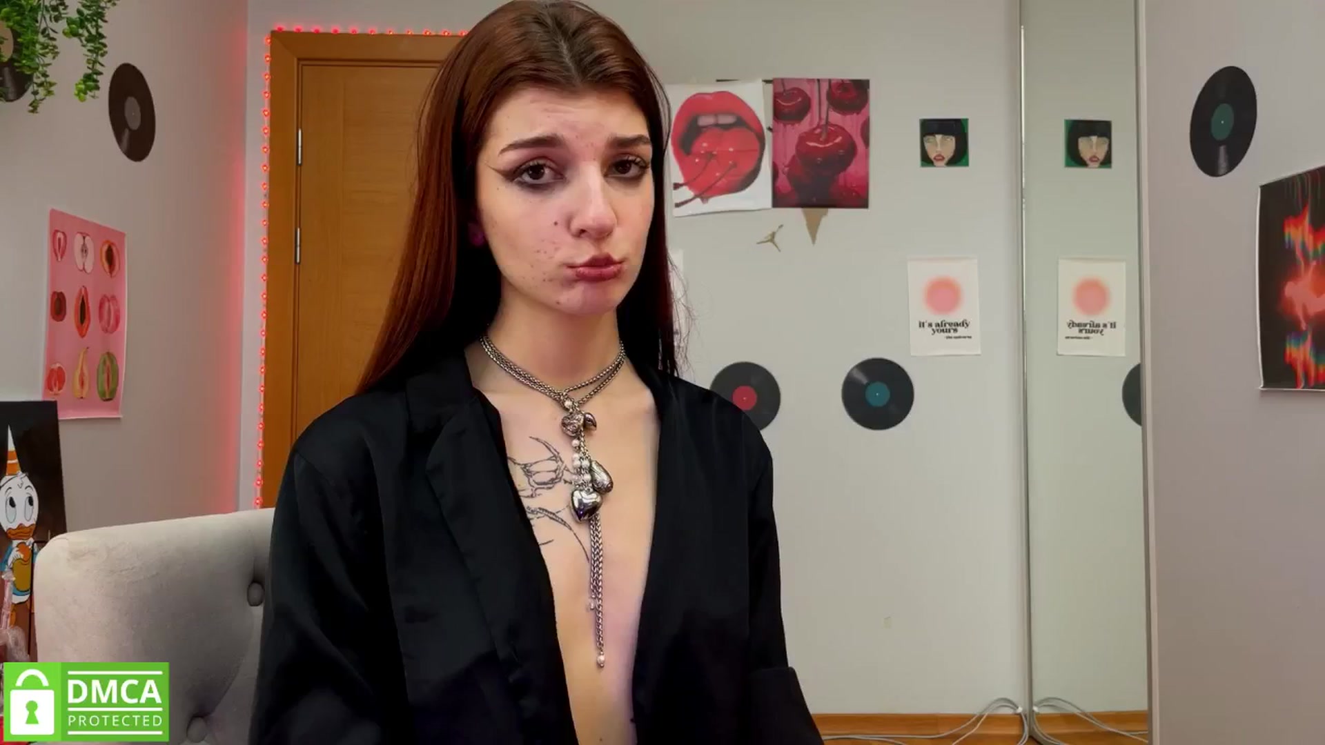 Gallery image thumbnail from BellaCute__'s myfreecams stream on, 01/29/2025, 12:48 image 14 of 20