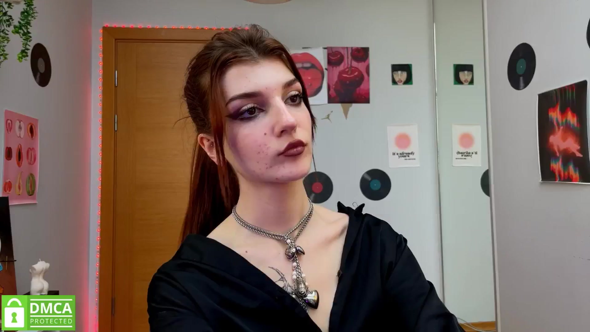 Gallery image thumbnail from BellaCute__'s myfreecams stream on, 01/29/2025, 12:48 image 2 of 20