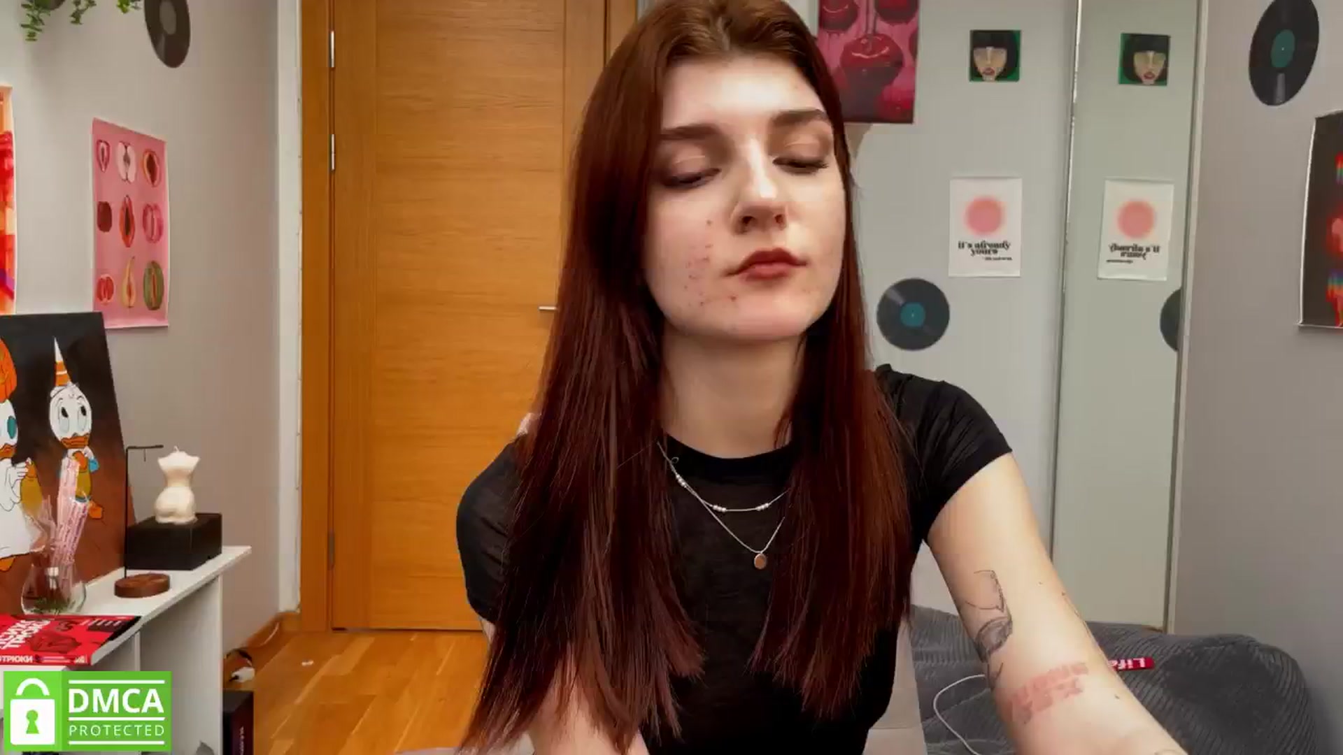 Gallery image thumbnail from BellaCute__'s myfreecams stream on, 02/13/2025, 12:35 image 14 of 20