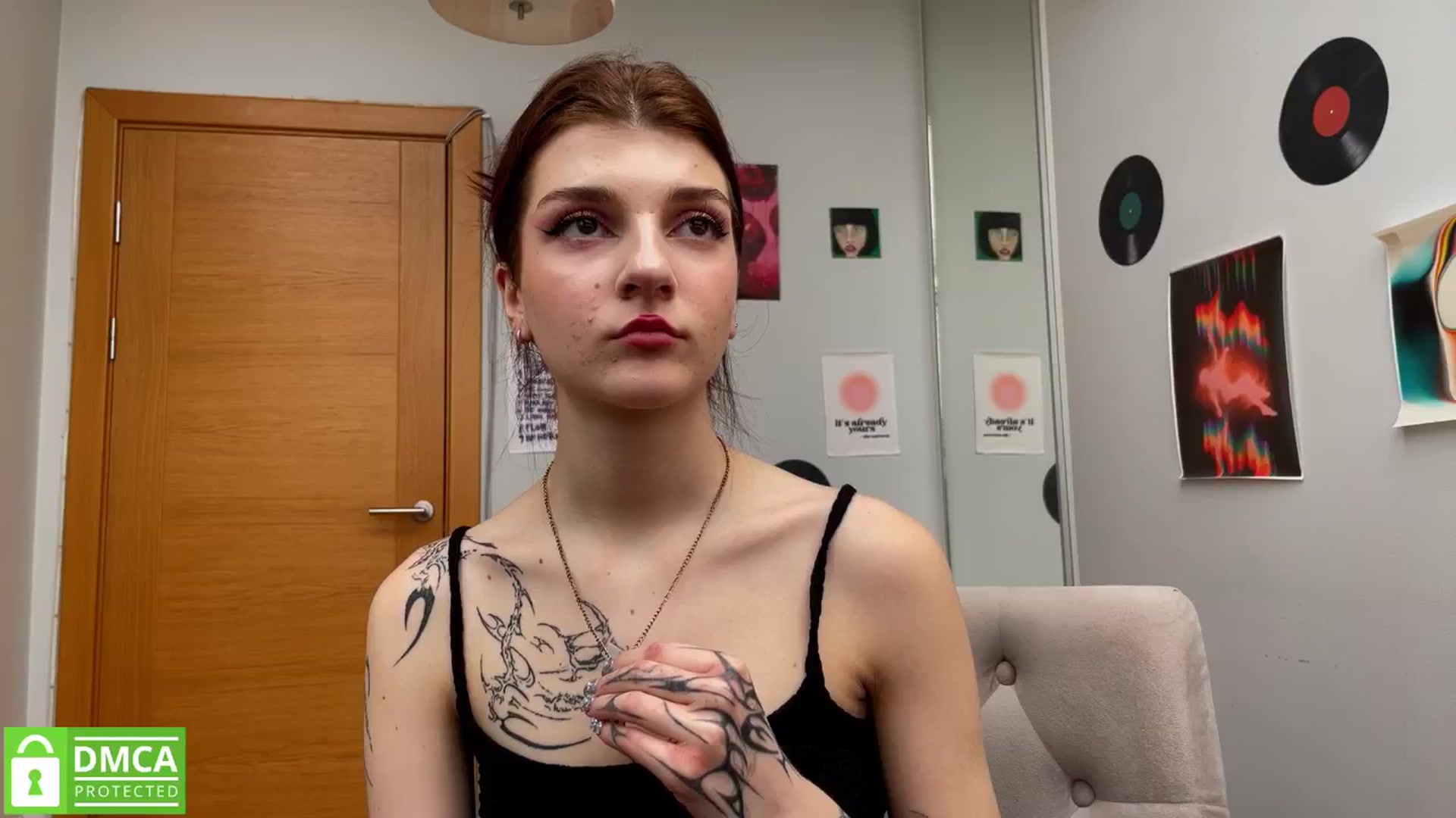Gallery image thumbnail from BellaCute__'s myfreecams stream on, 02/14/2025, 10:01 image 10 of 20