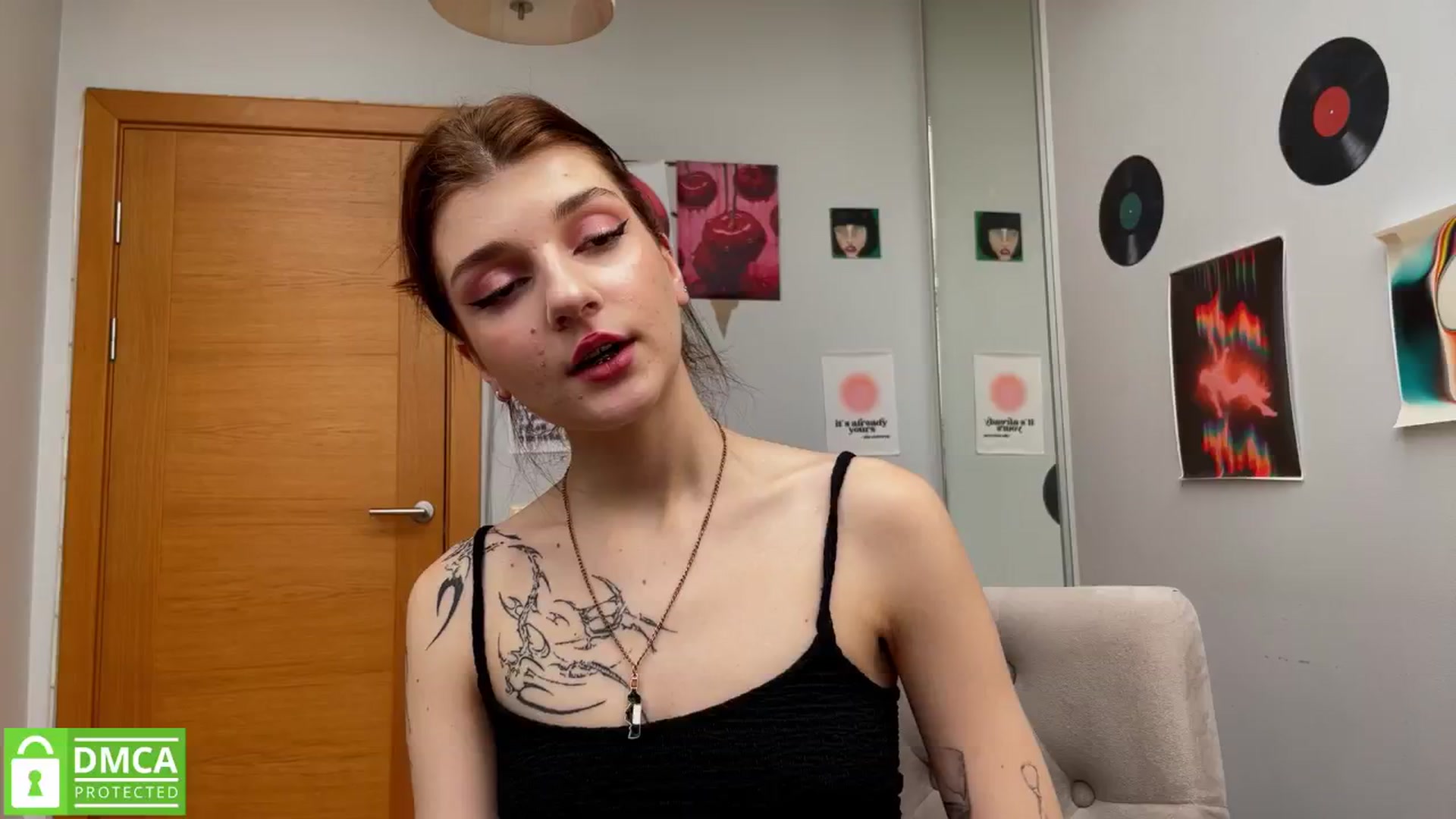 Gallery image thumbnail from BellaCute__'s myfreecams stream on, 02/14/2025, 10:01 image 18 of 20