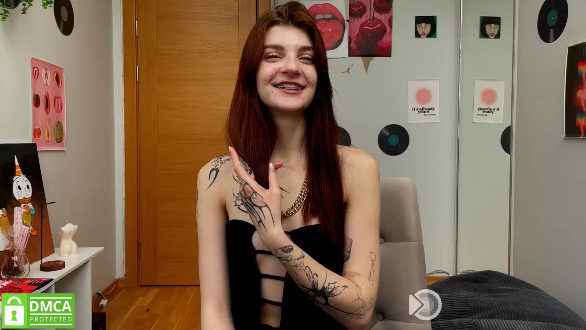 Gallery image thumbnail from BellaCute__'s myfreecams stream on, 02/28/2025, 12:07 image 18 of 20