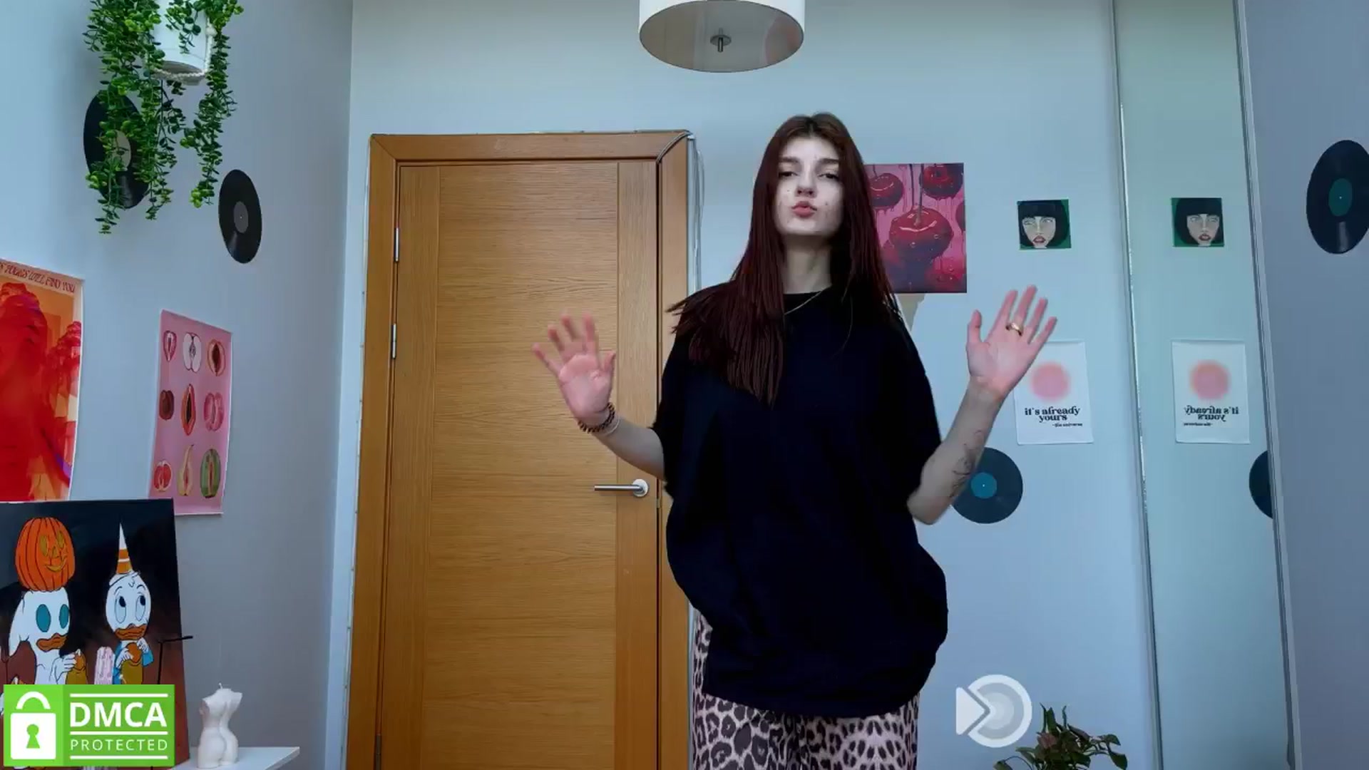 Gallery image thumbnail from BellaCute__'s myfreecams stream on, 03/06/2025, 08:38 image 9 of 20