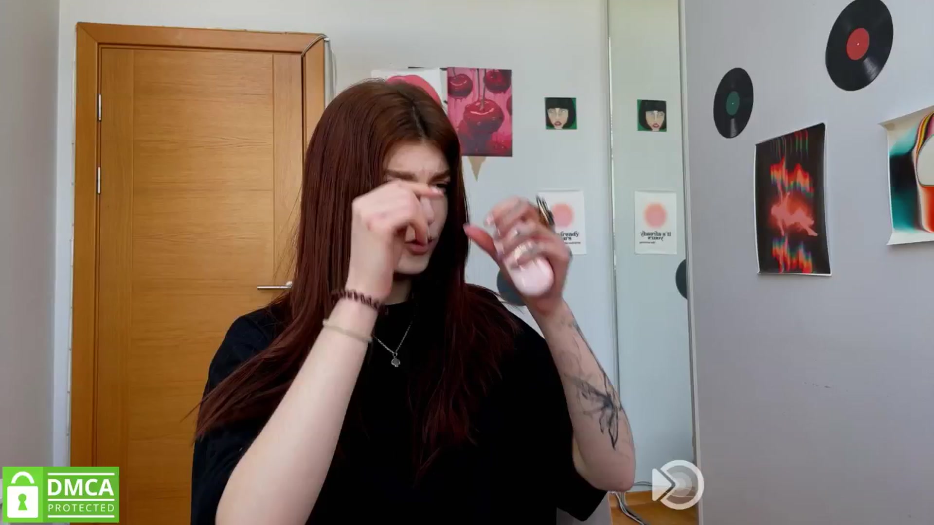 Gallery image thumbnail from BellaCute__'s myfreecams stream on, 03/06/2025, 08:38 image 18 of 20
