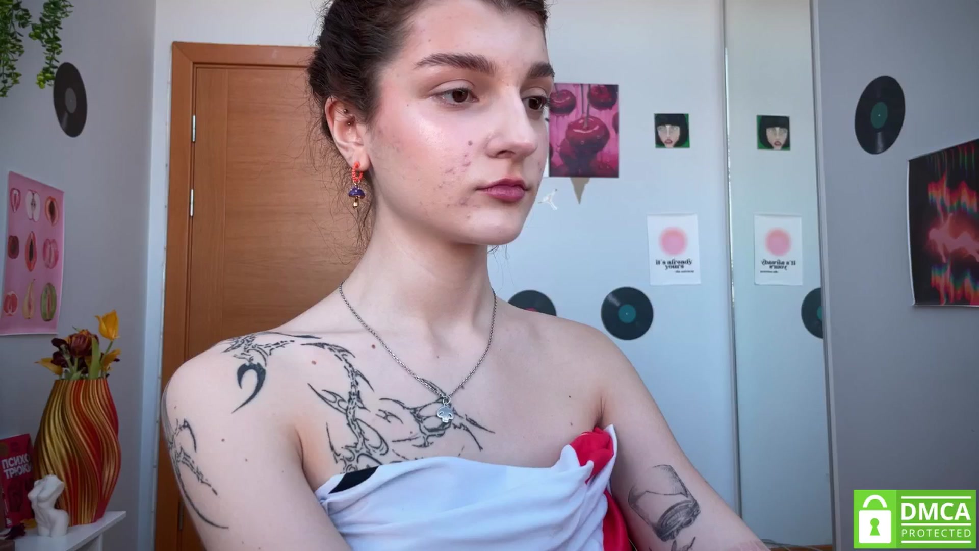Gallery image thumbnail from BellaCute__'s myfreecams stream on, 03/17/2025, 09:21 image 6 of 20