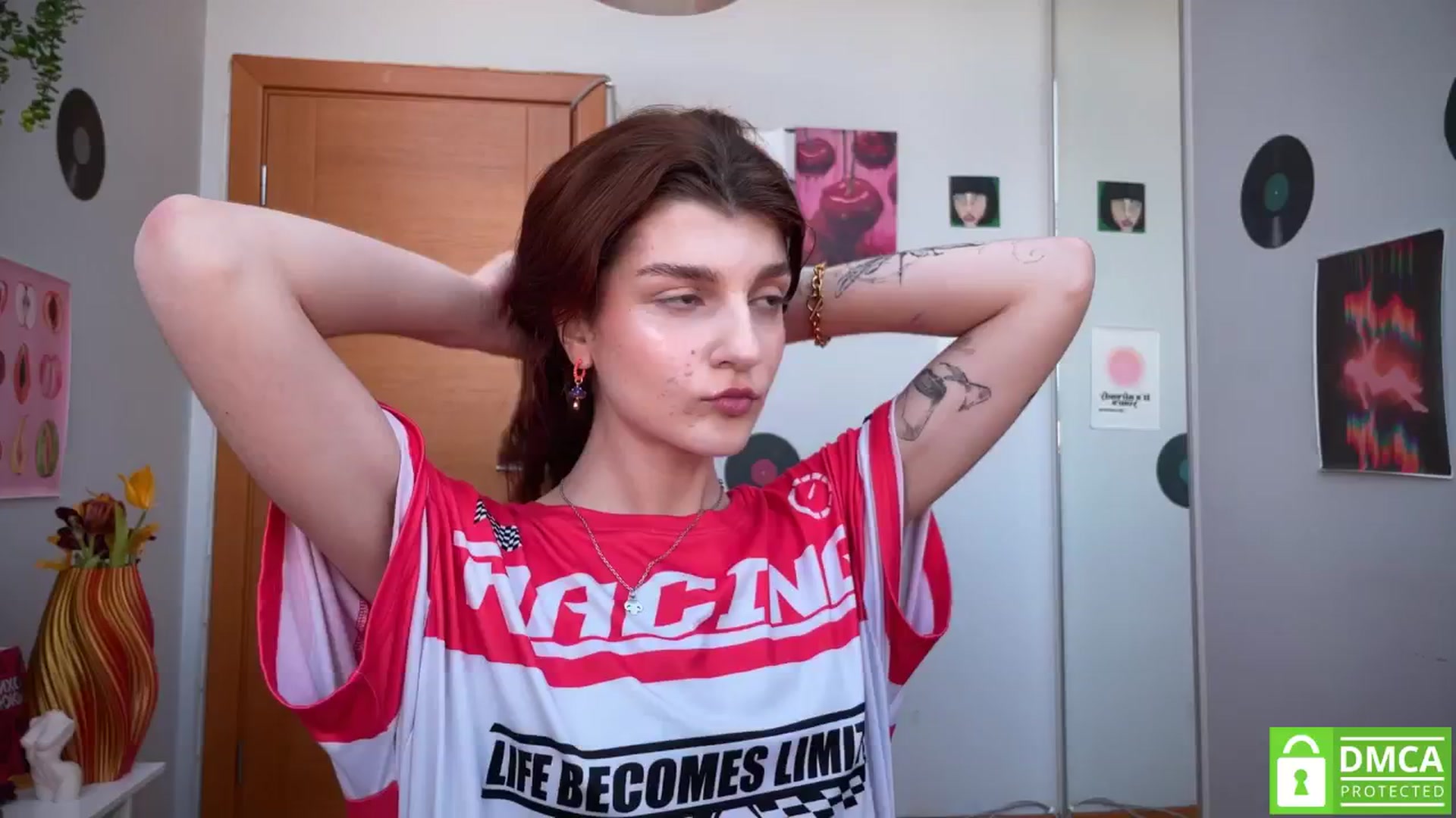Gallery image thumbnail from BellaCute__'s myfreecams stream on, 03/17/2025, 09:21 image 17 of 20