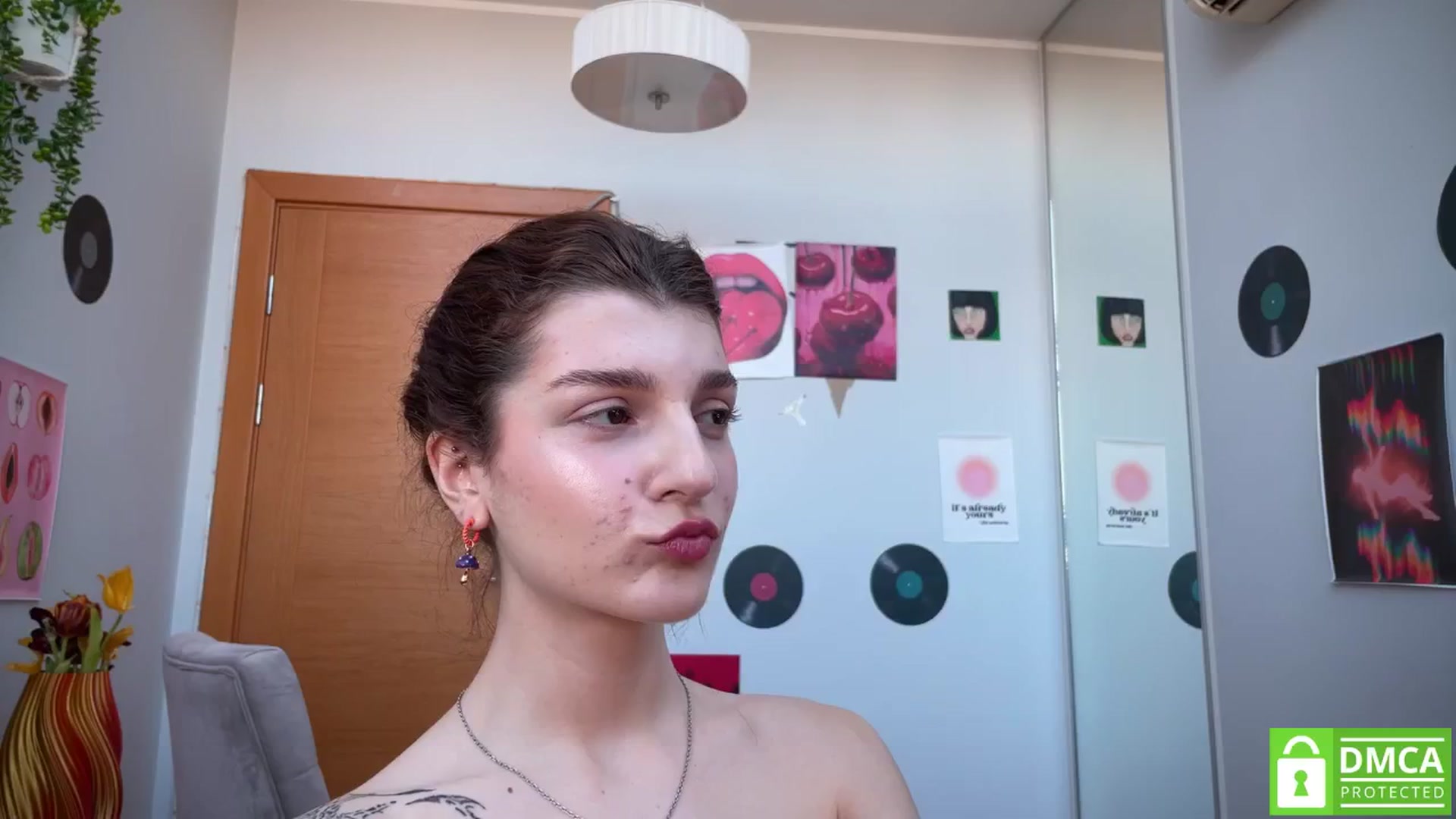 Gallery image thumbnail from BellaCute__'s myfreecams stream on, 03/17/2025, 09:21 image 9 of 20
