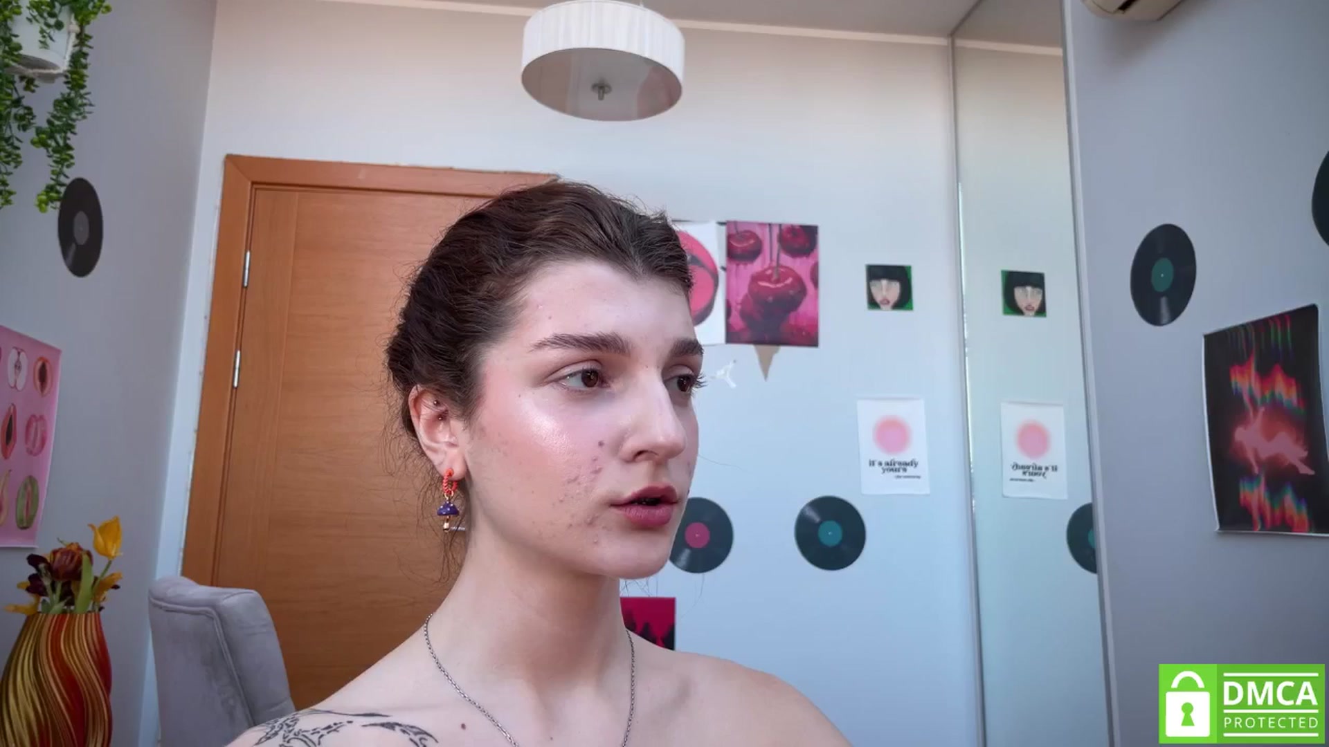 Gallery image thumbnail from BellaCute__'s myfreecams stream on, 03/17/2025, 09:21 image 10 of 20